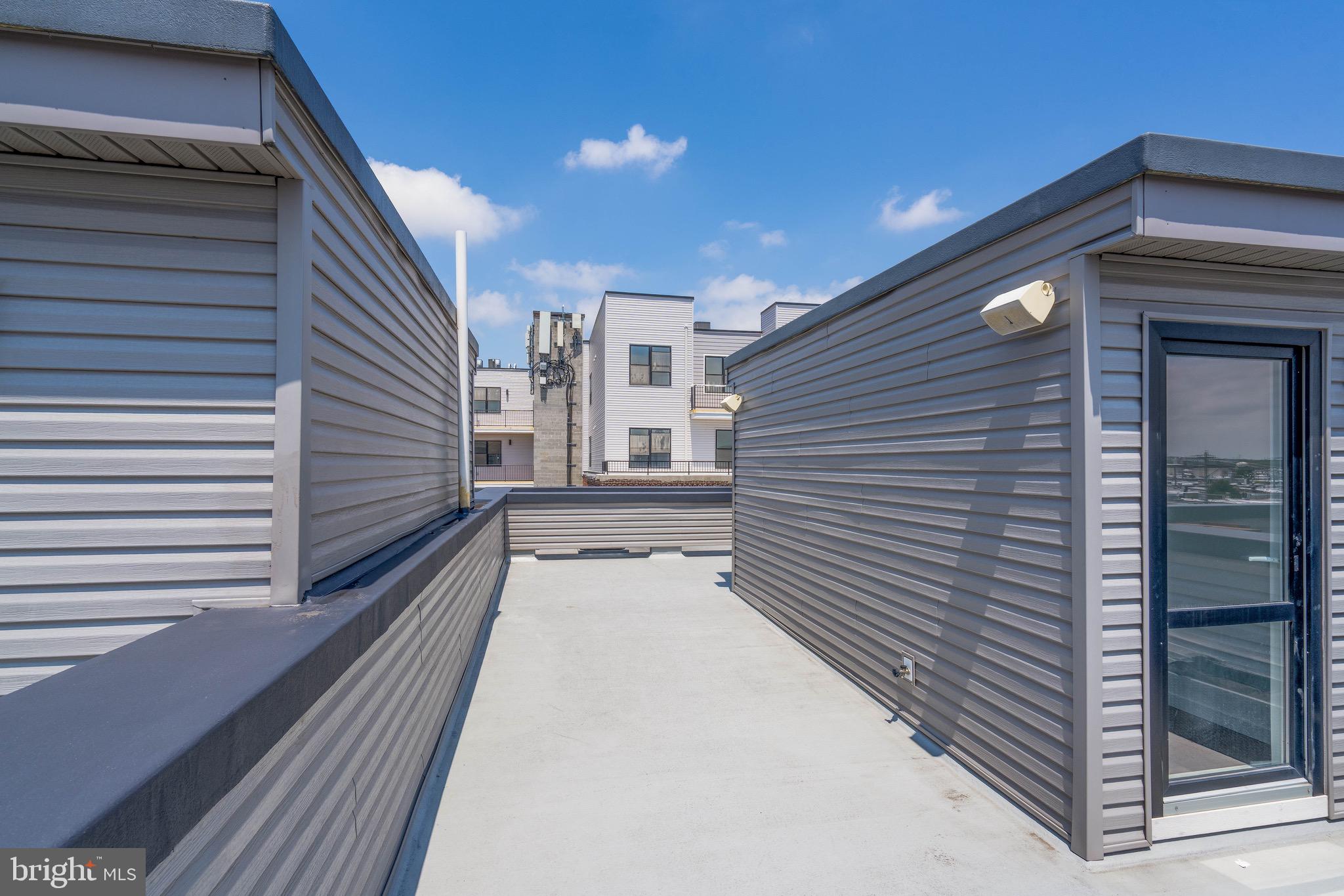 PORT RICHMOND - Residential Lease