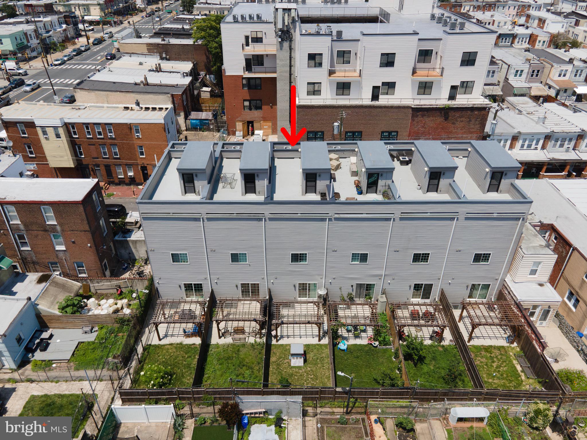 PORT RICHMOND - Residential Lease