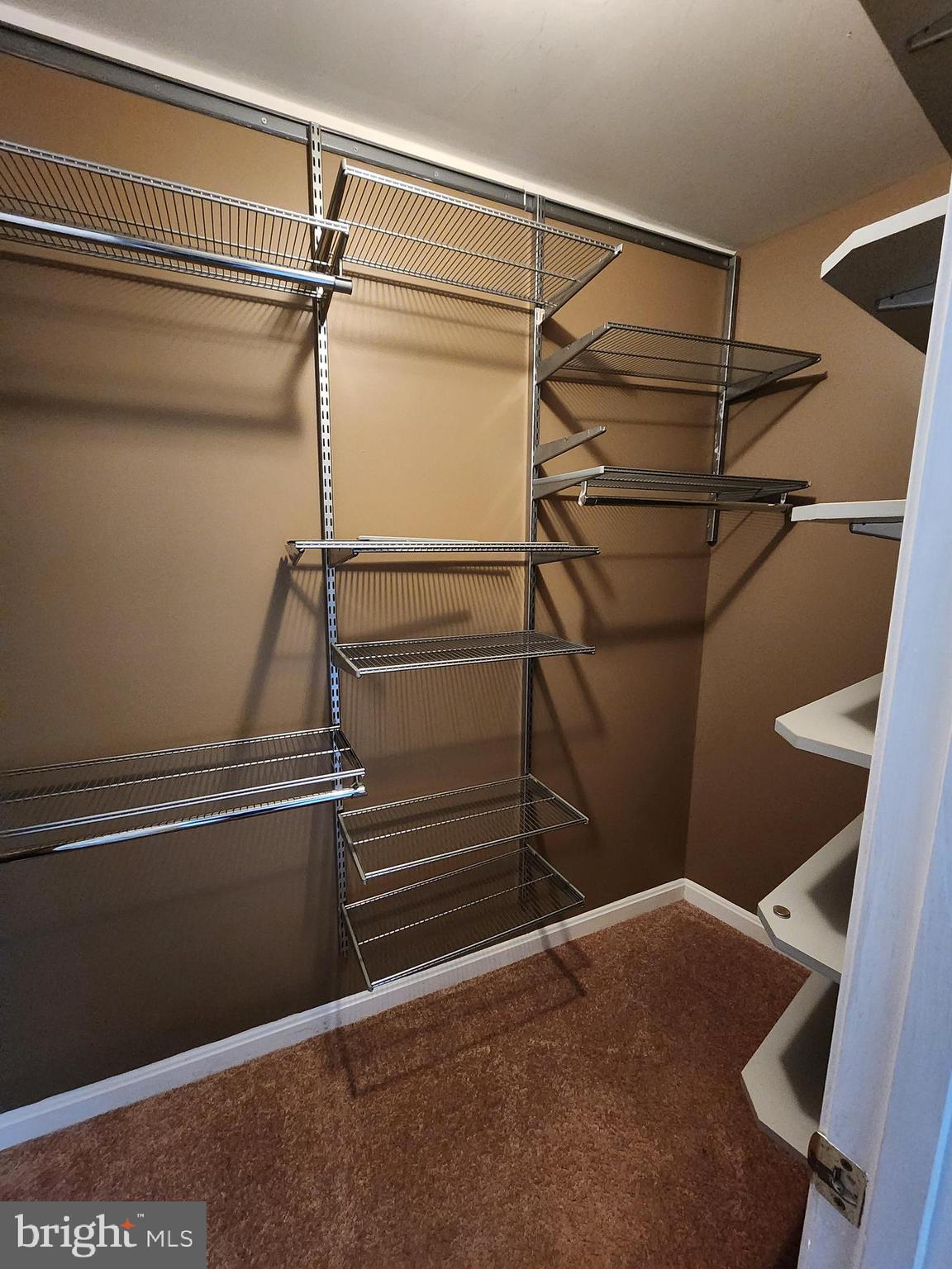 CROMWELL FOUNTAIN - Residential Lease