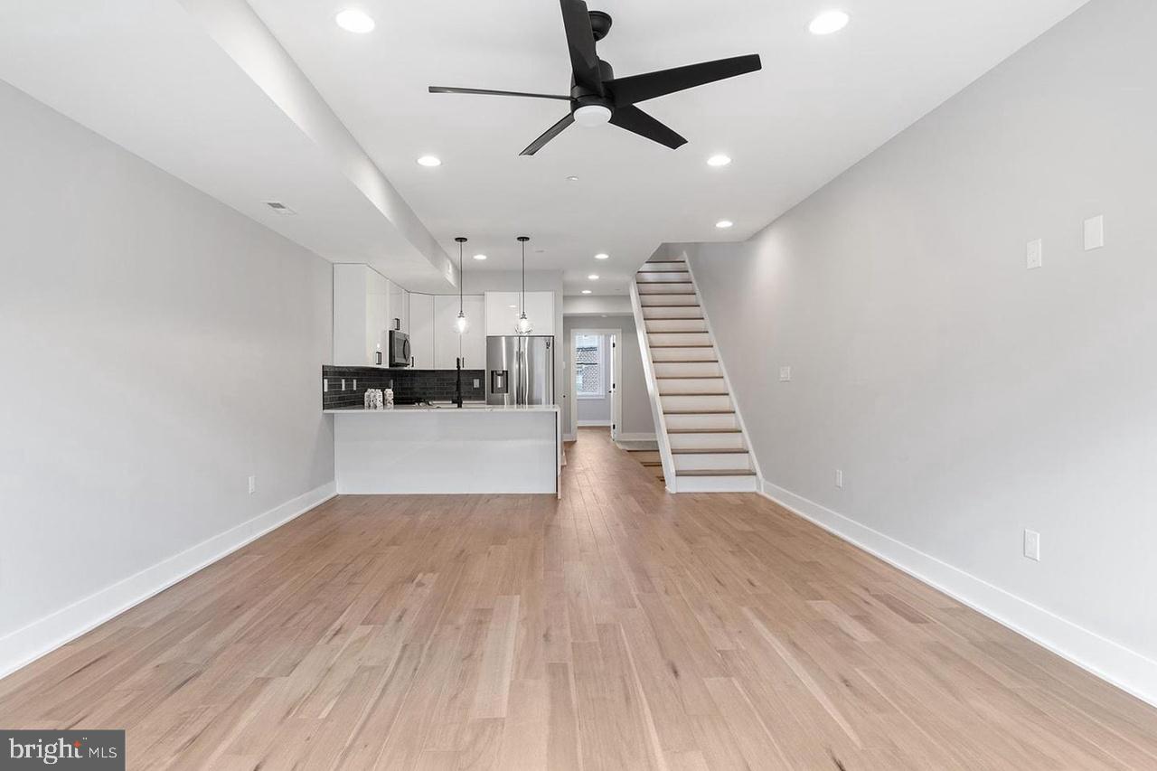PASSYUNK SQUARE - Residential