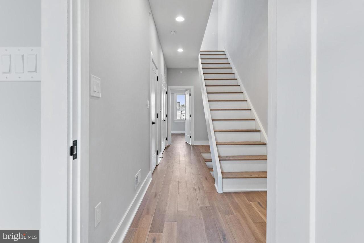 PASSYUNK SQUARE - Residential