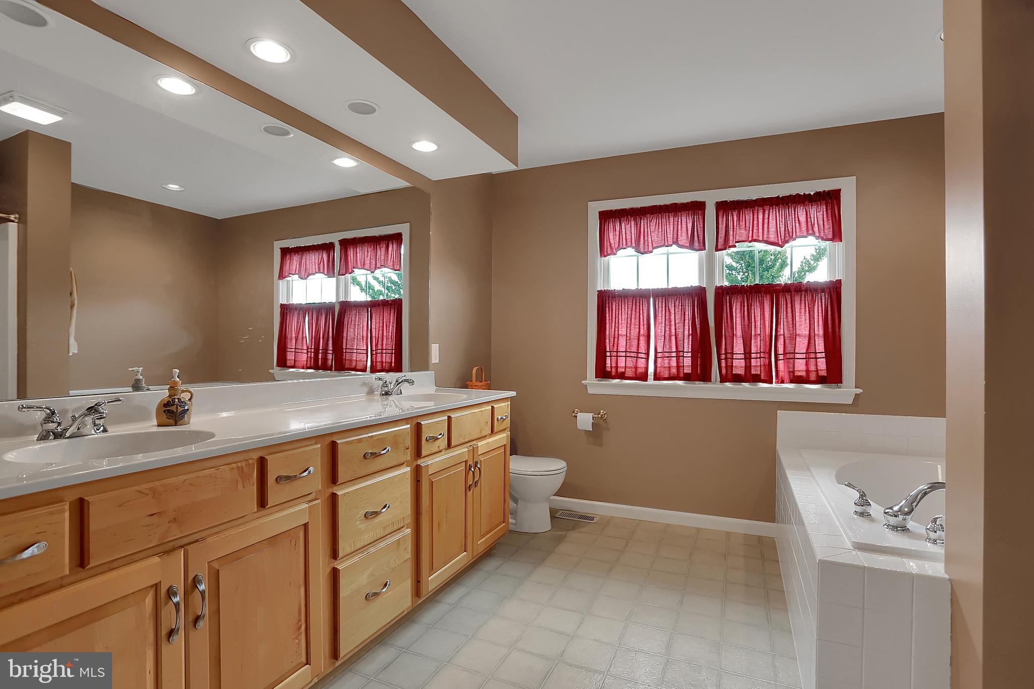 CHESTNUT RIDGE - Residential