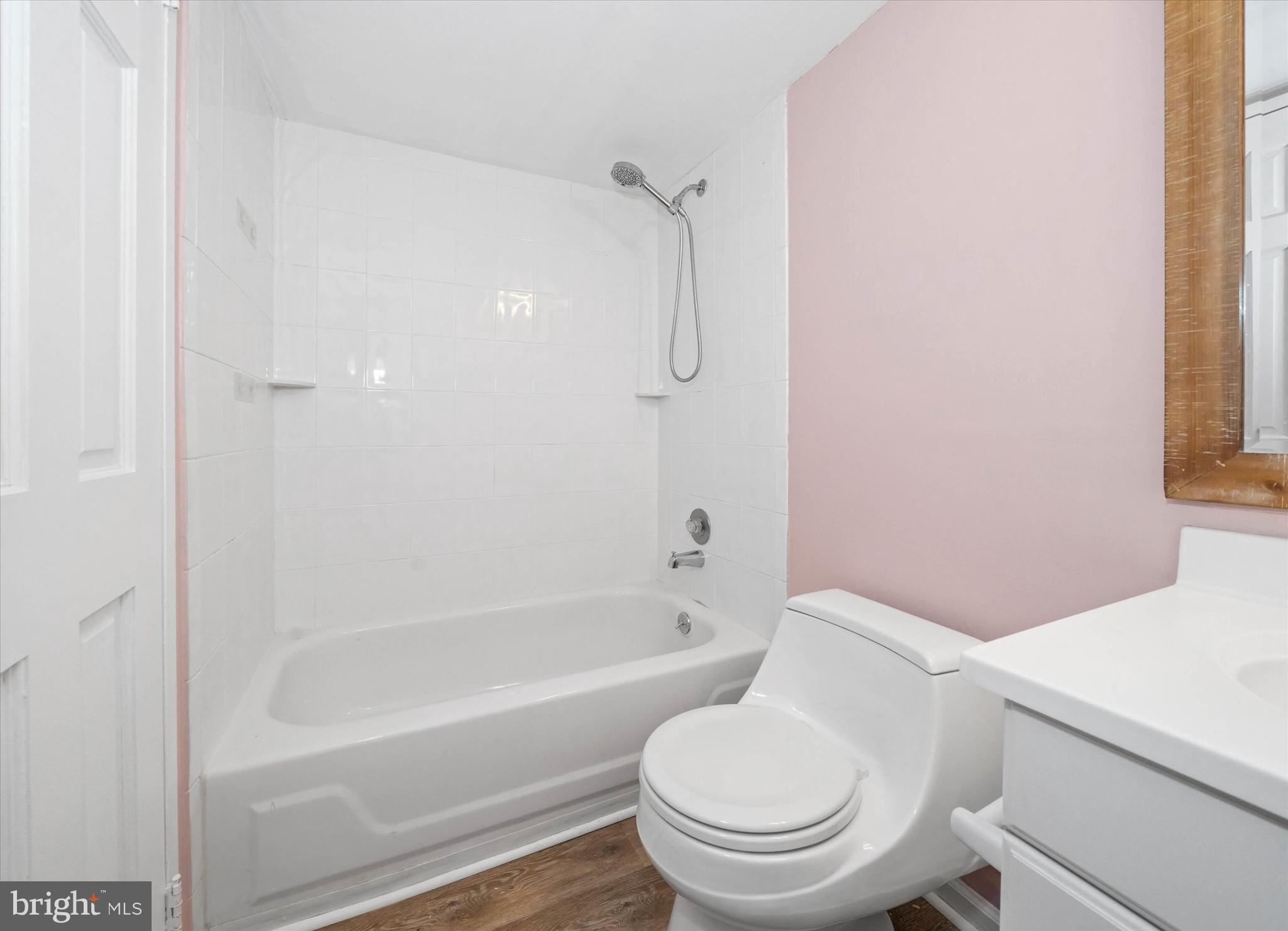 PAINTERS CROSSING - Residential