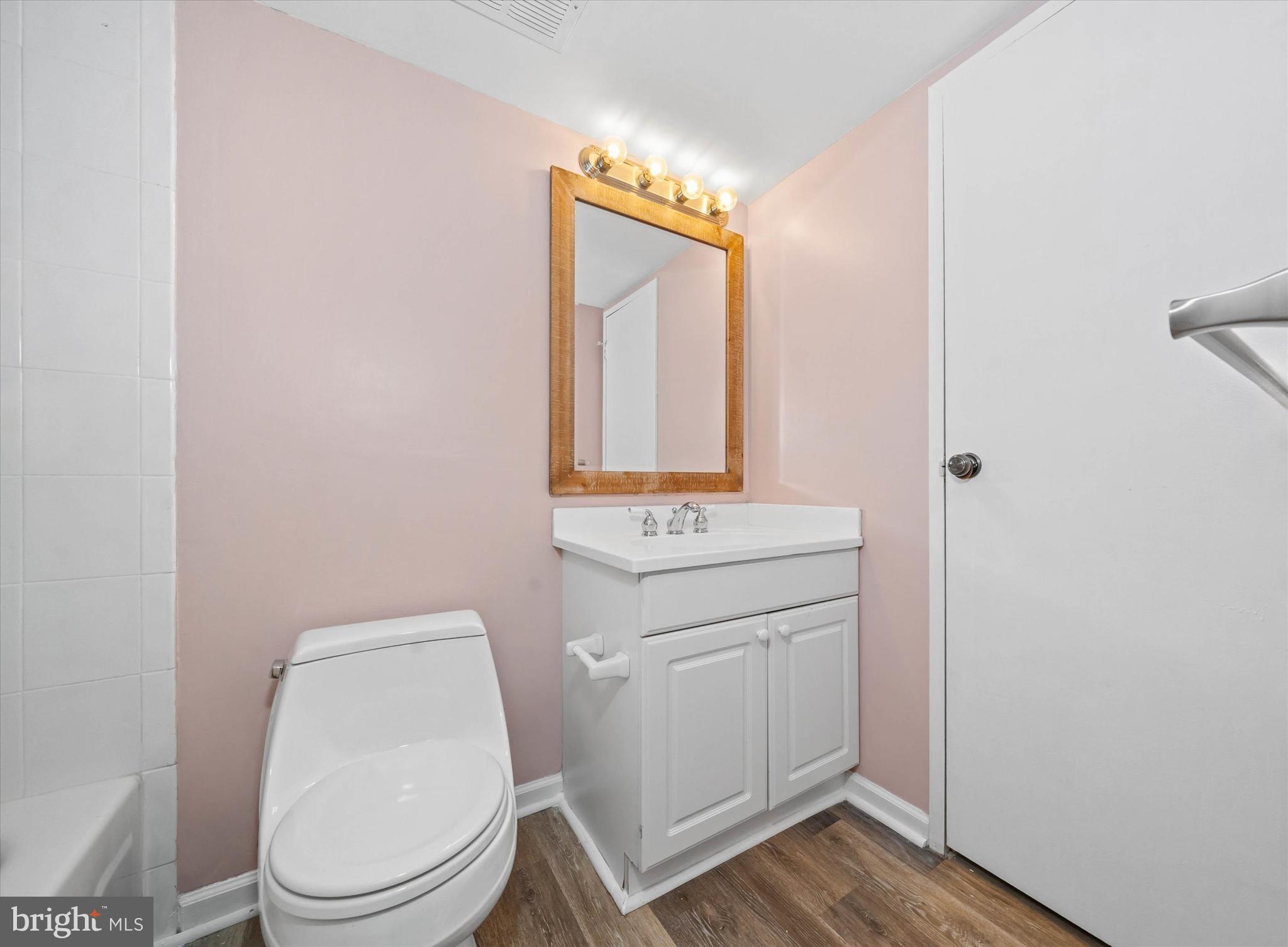 PAINTERS CROSSING - Residential