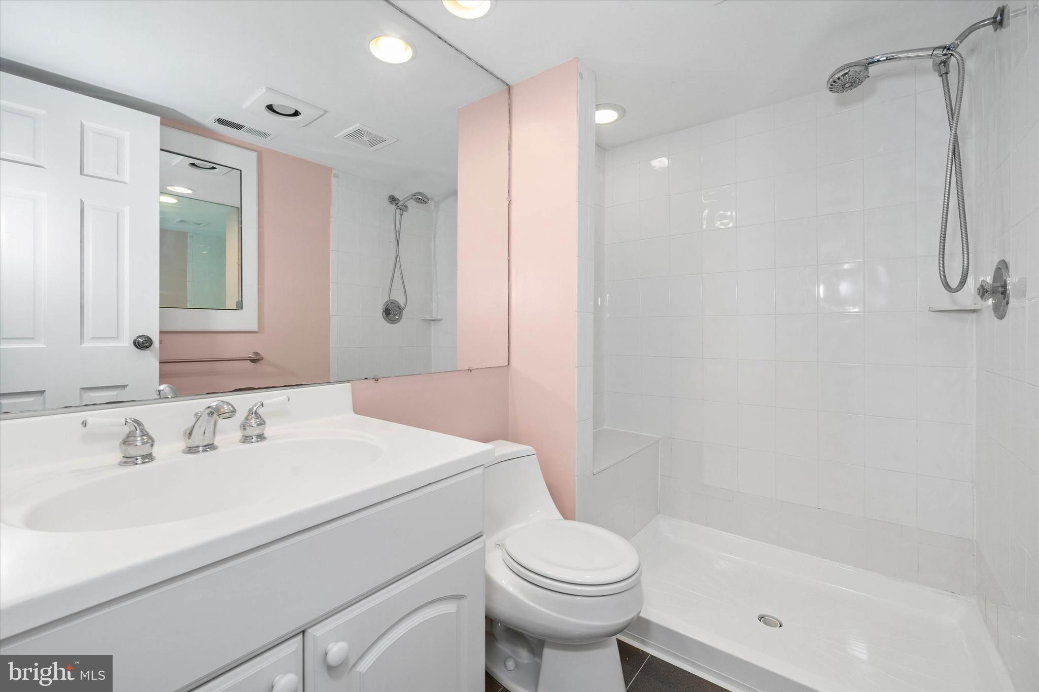 PAINTERS CROSSING - Residential