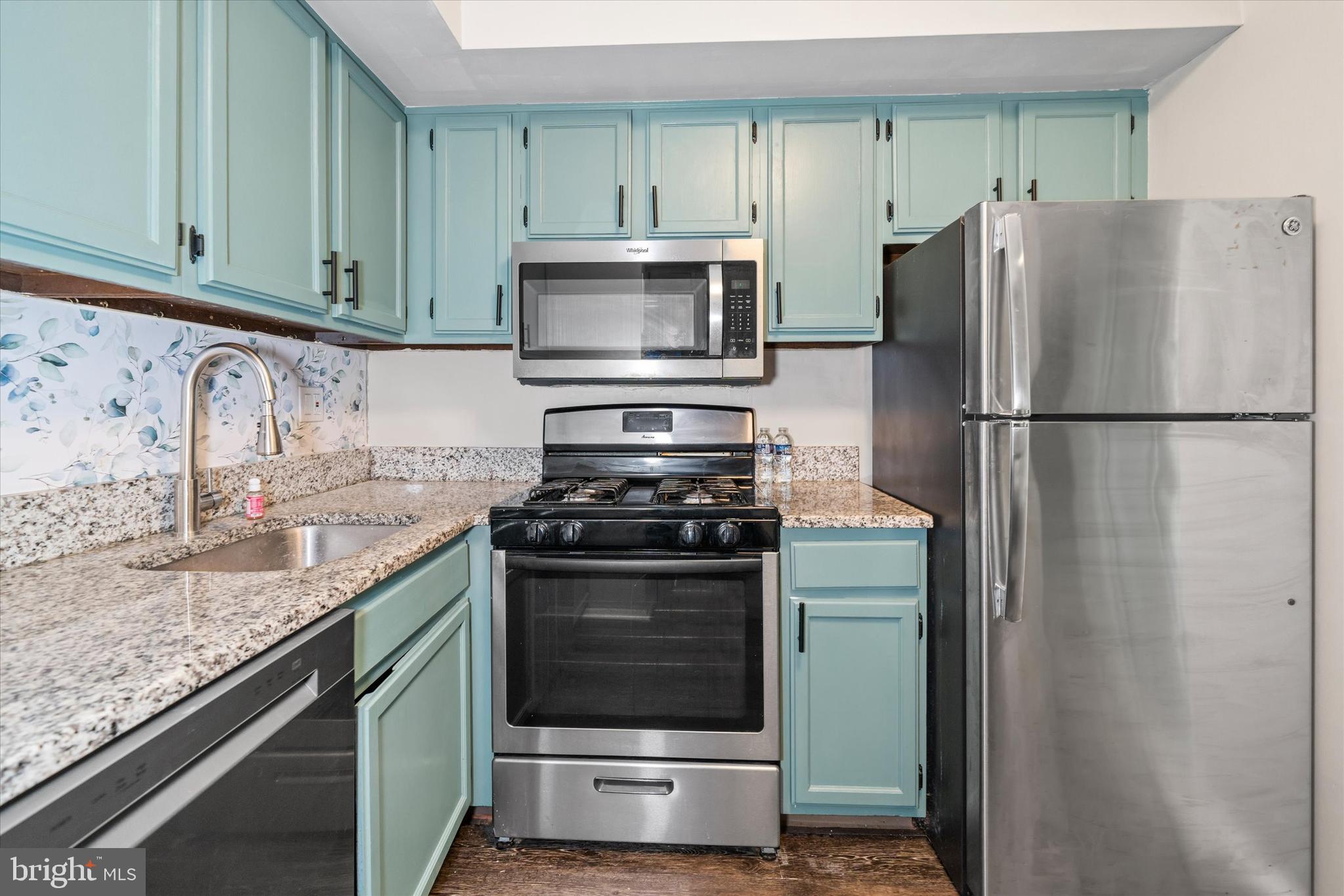 PAINTERS CROSSING - Residential