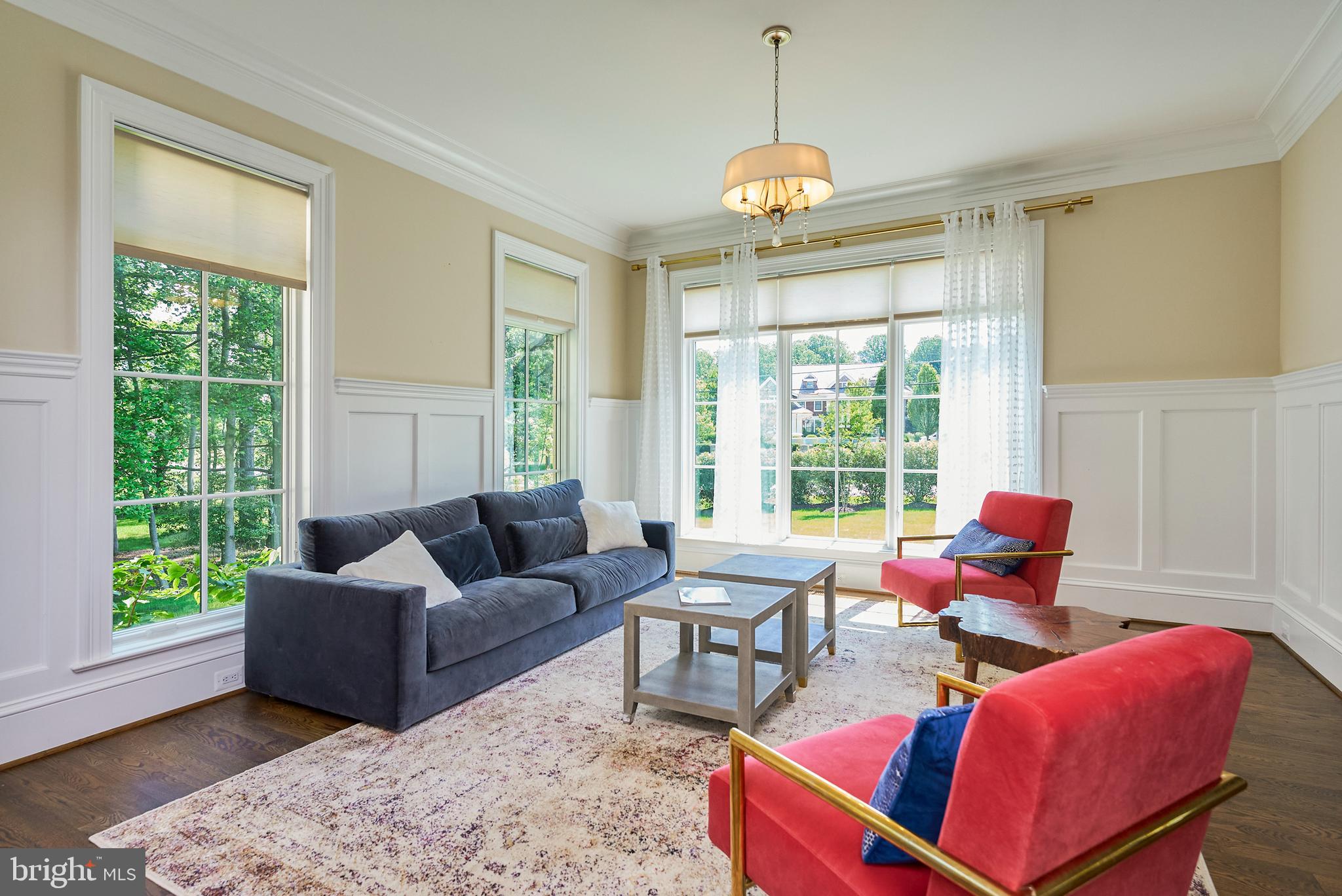 GLENDALE KNOLLS - Residential