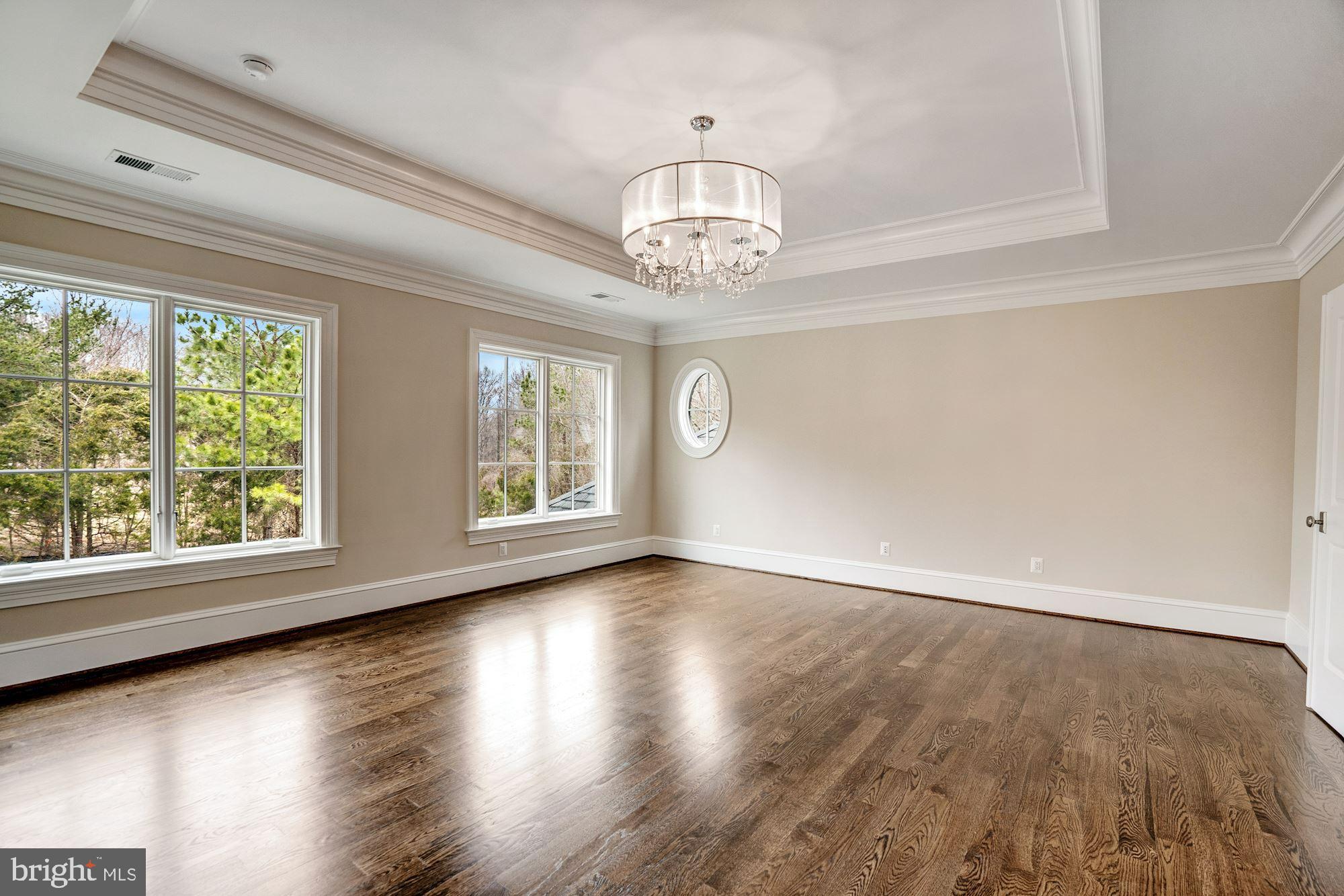 GLENDALE KNOLLS - Residential