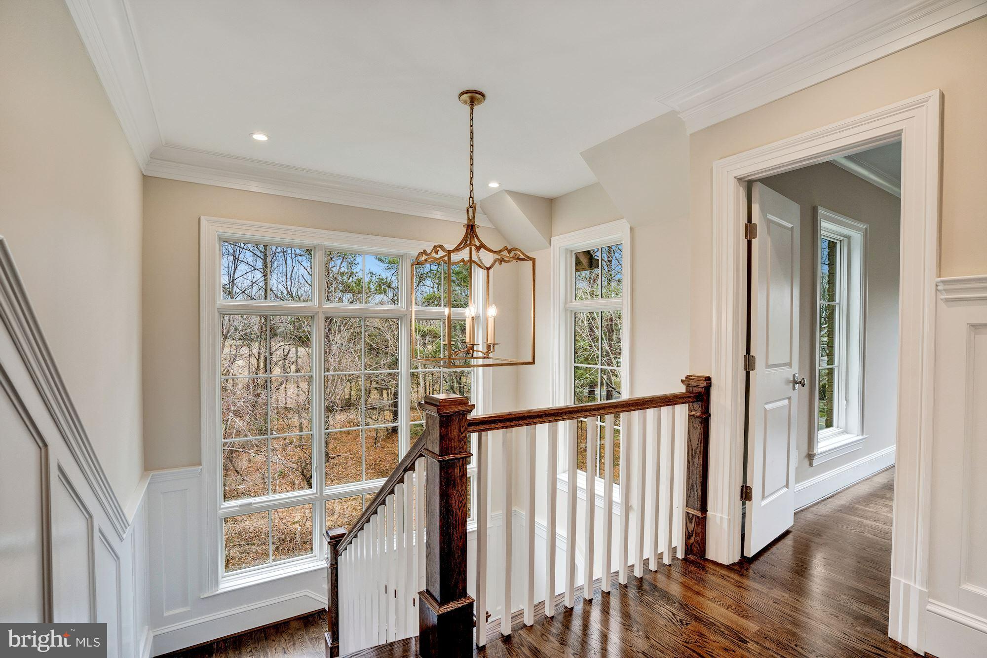 GLENDALE KNOLLS - Residential