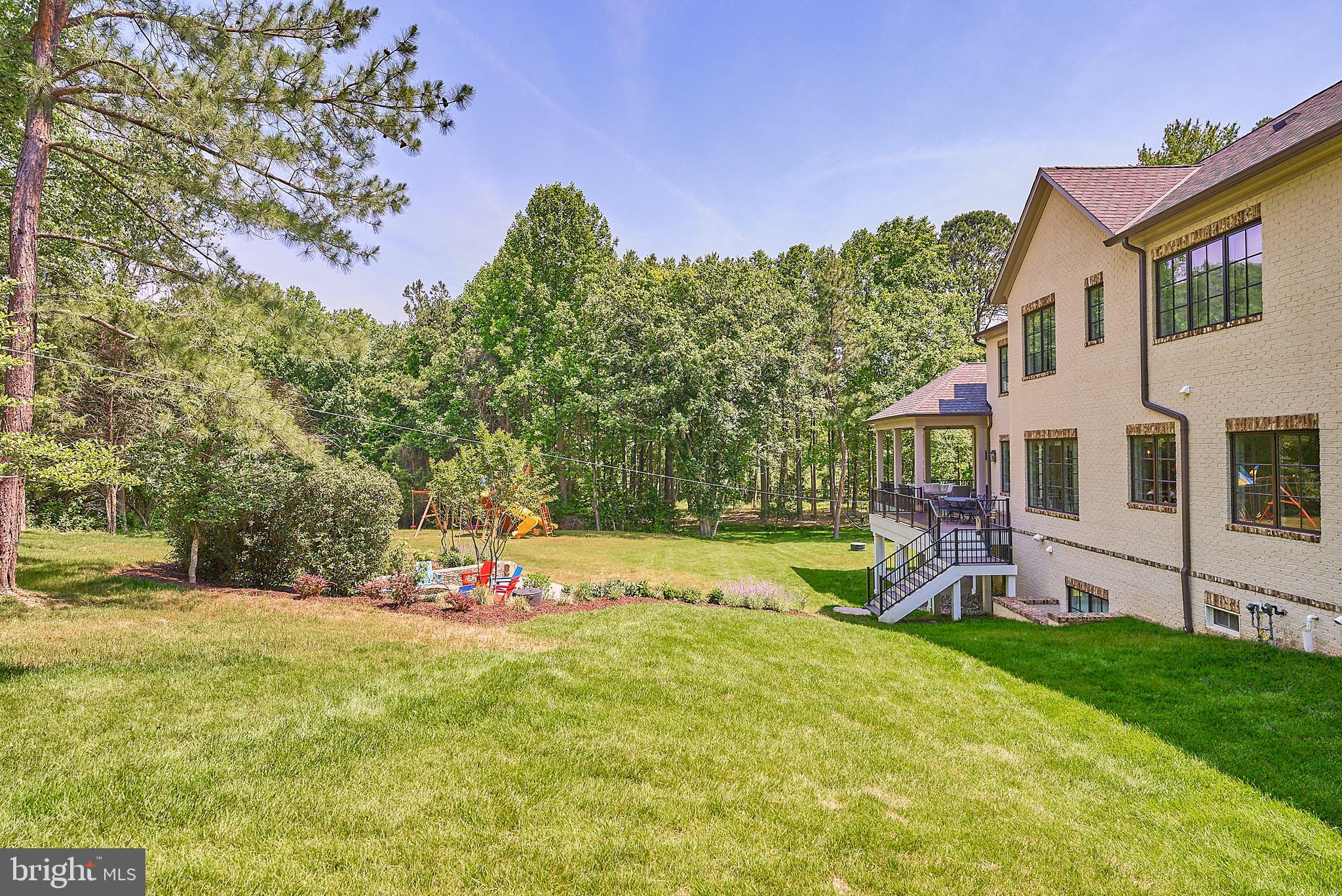 GLENDALE KNOLLS - Residential