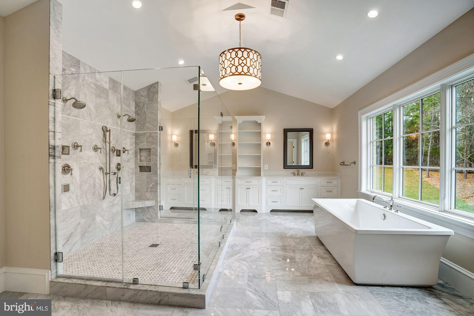 GLENDALE KNOLLS - Residential