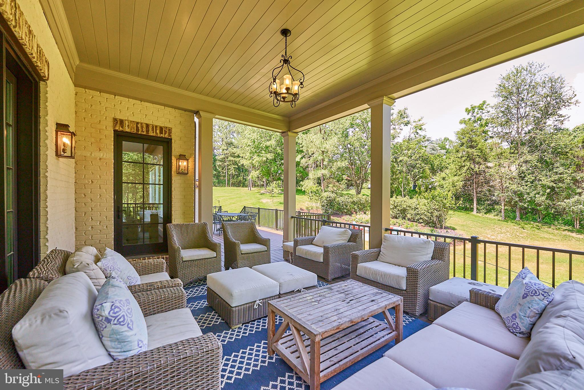 GLENDALE KNOLLS - Residential