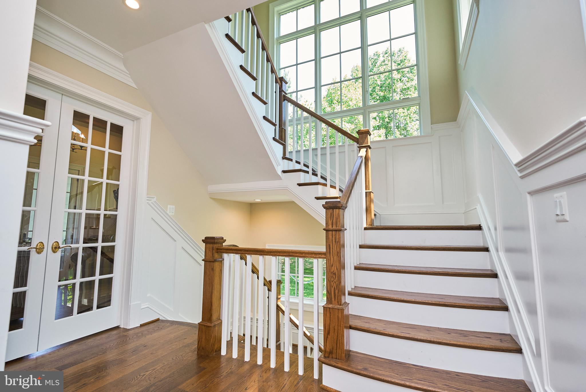 GLENDALE KNOLLS - Residential