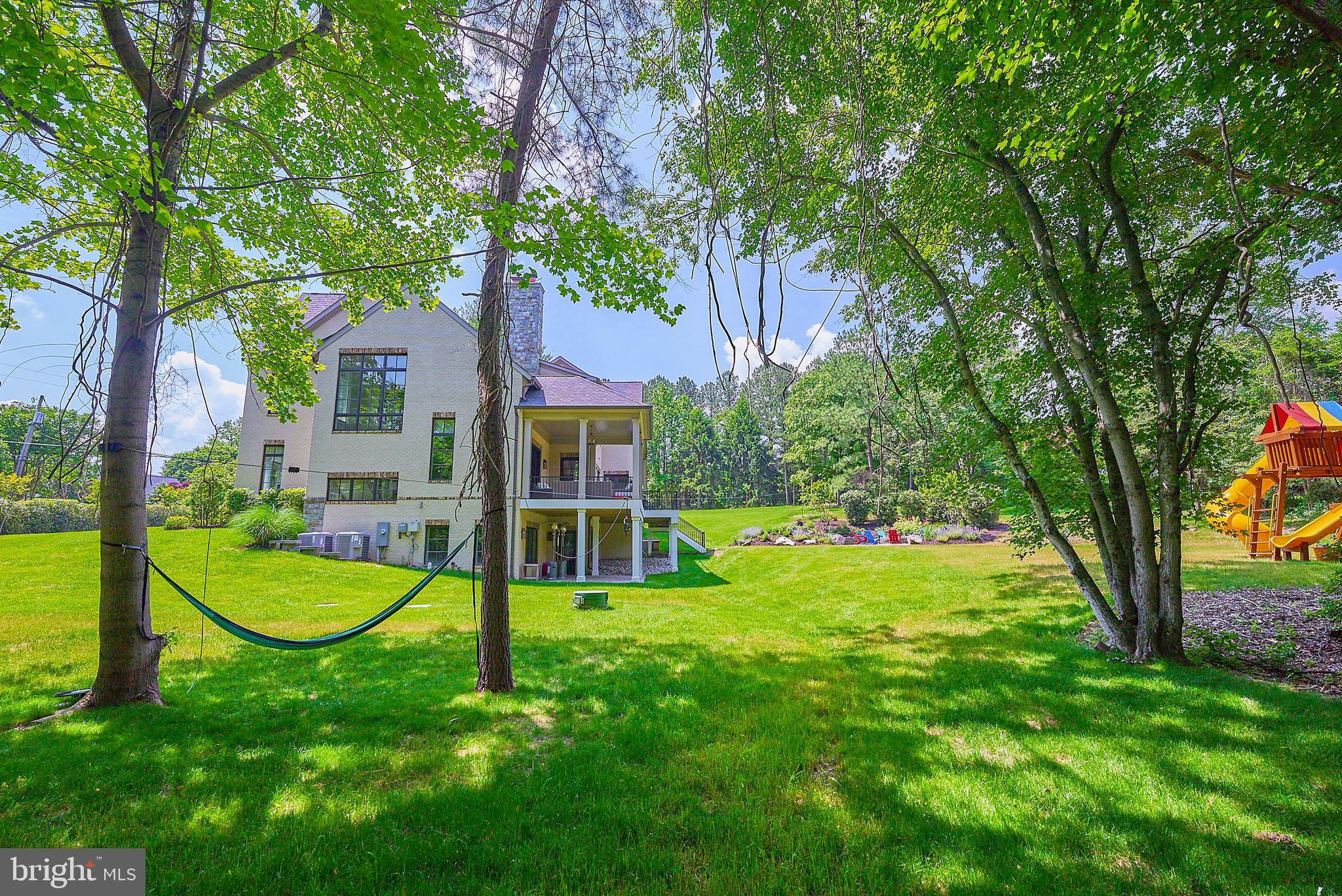 GLENDALE KNOLLS - Residential