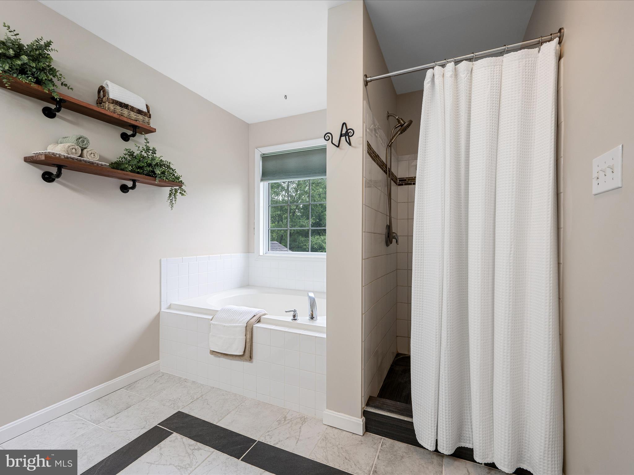 ROCKY MARSH ESTATES - Residential