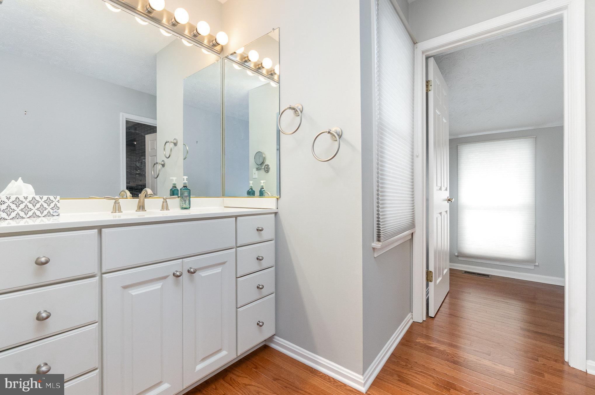 RUMSEY ISLAND - Residential