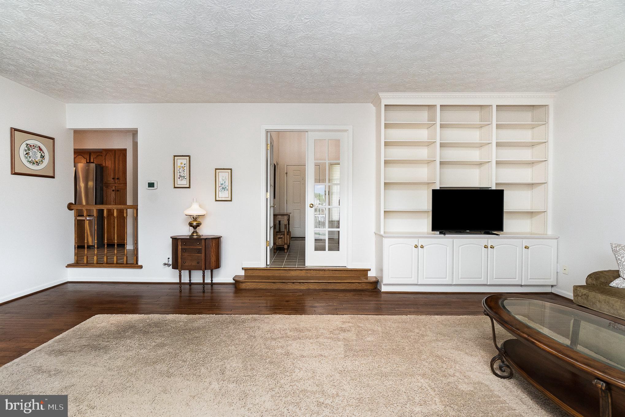 RUMSEY ISLAND - Residential