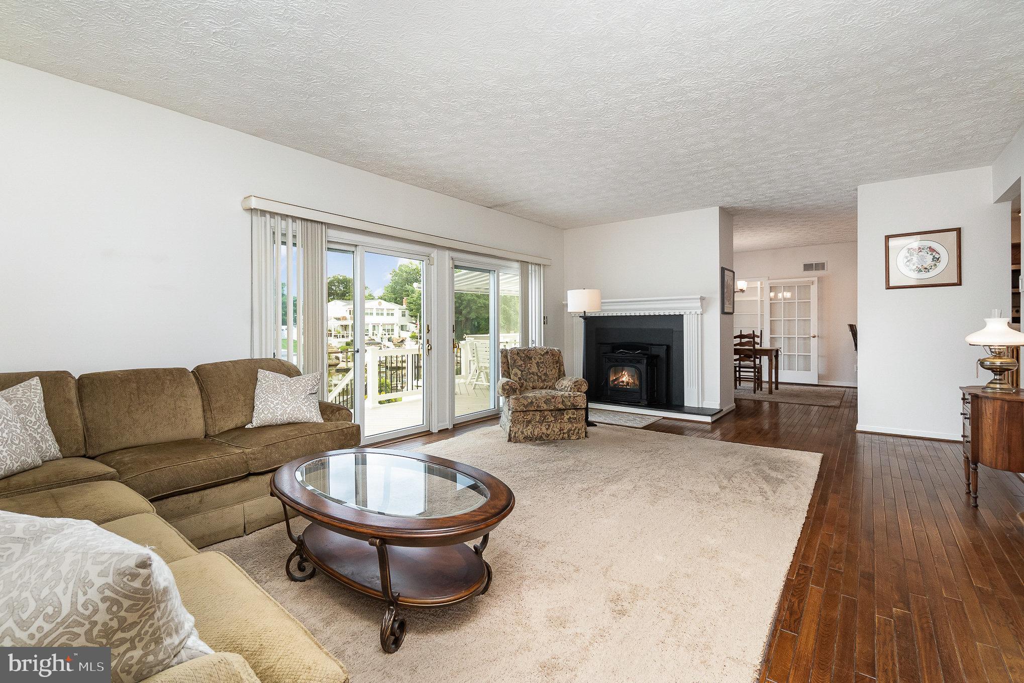 RUMSEY ISLAND - Residential