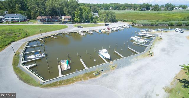 CEDARHURST ON THE BAY - Residential