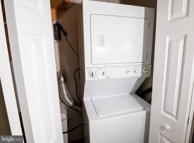 CEDARHURST ON THE BAY - Residential