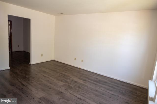 CEDARHURST ON THE BAY - Residential