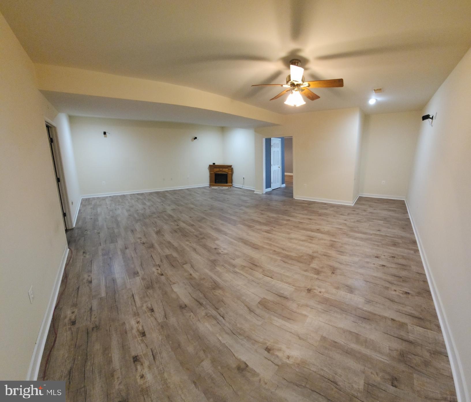 EASTLAND - Residential