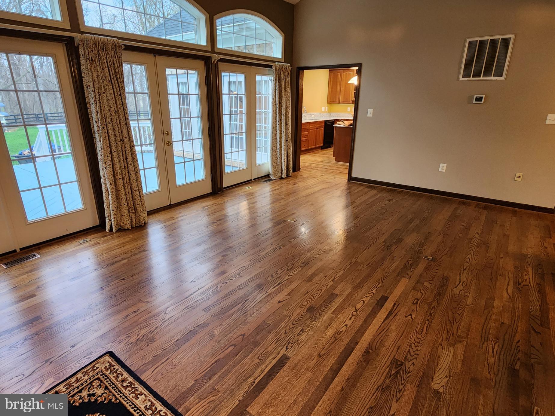 EASTLAND - Residential