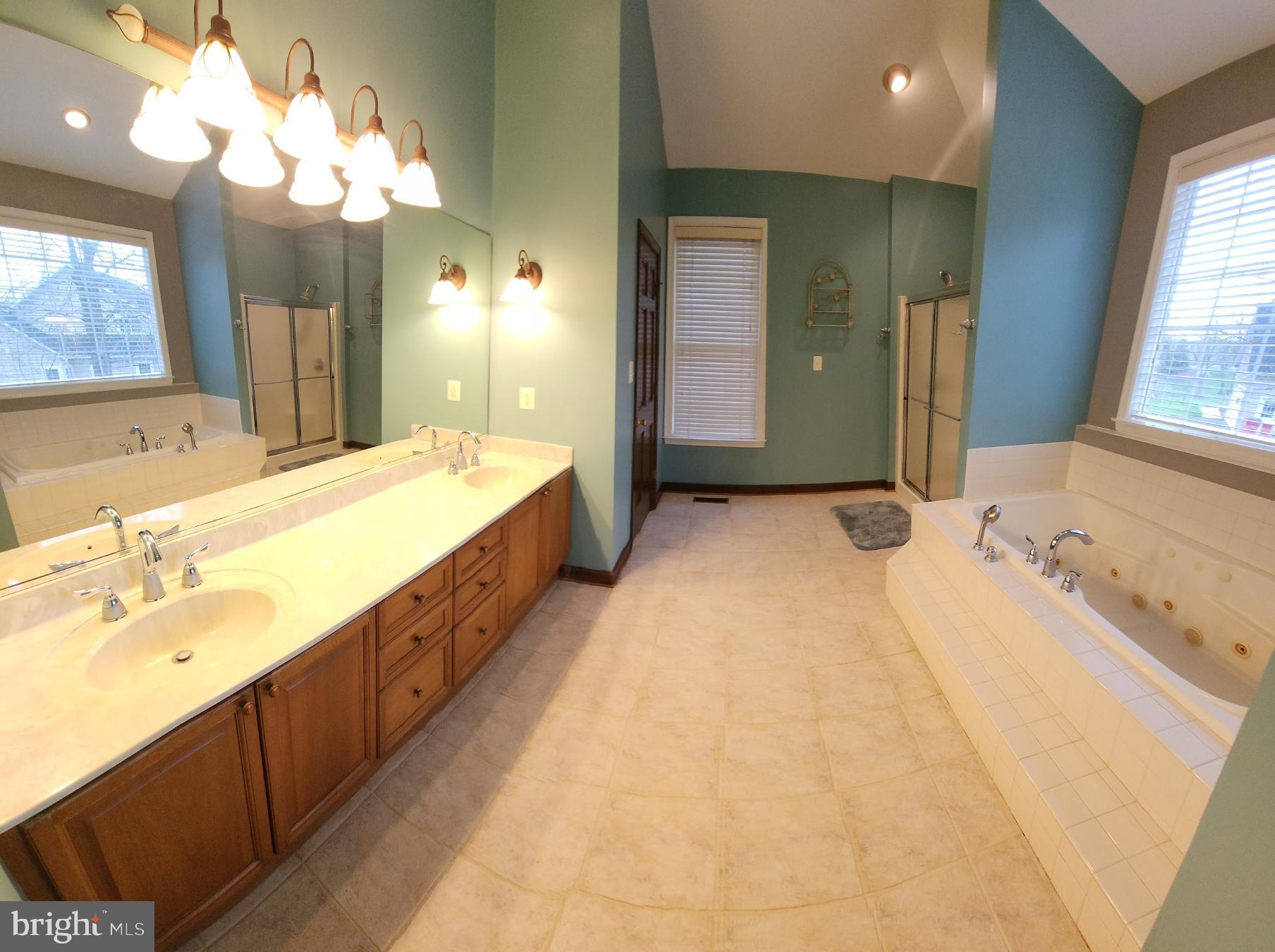 EASTLAND - Residential