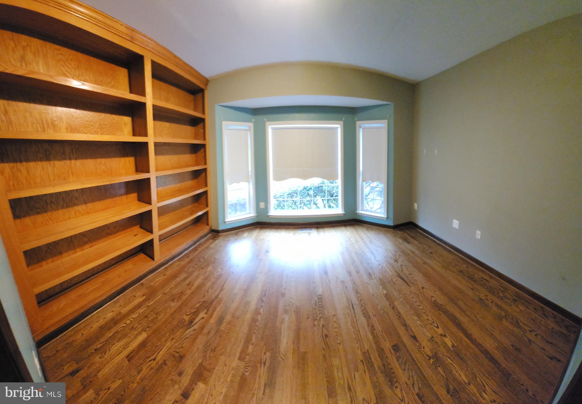 EASTLAND - Residential