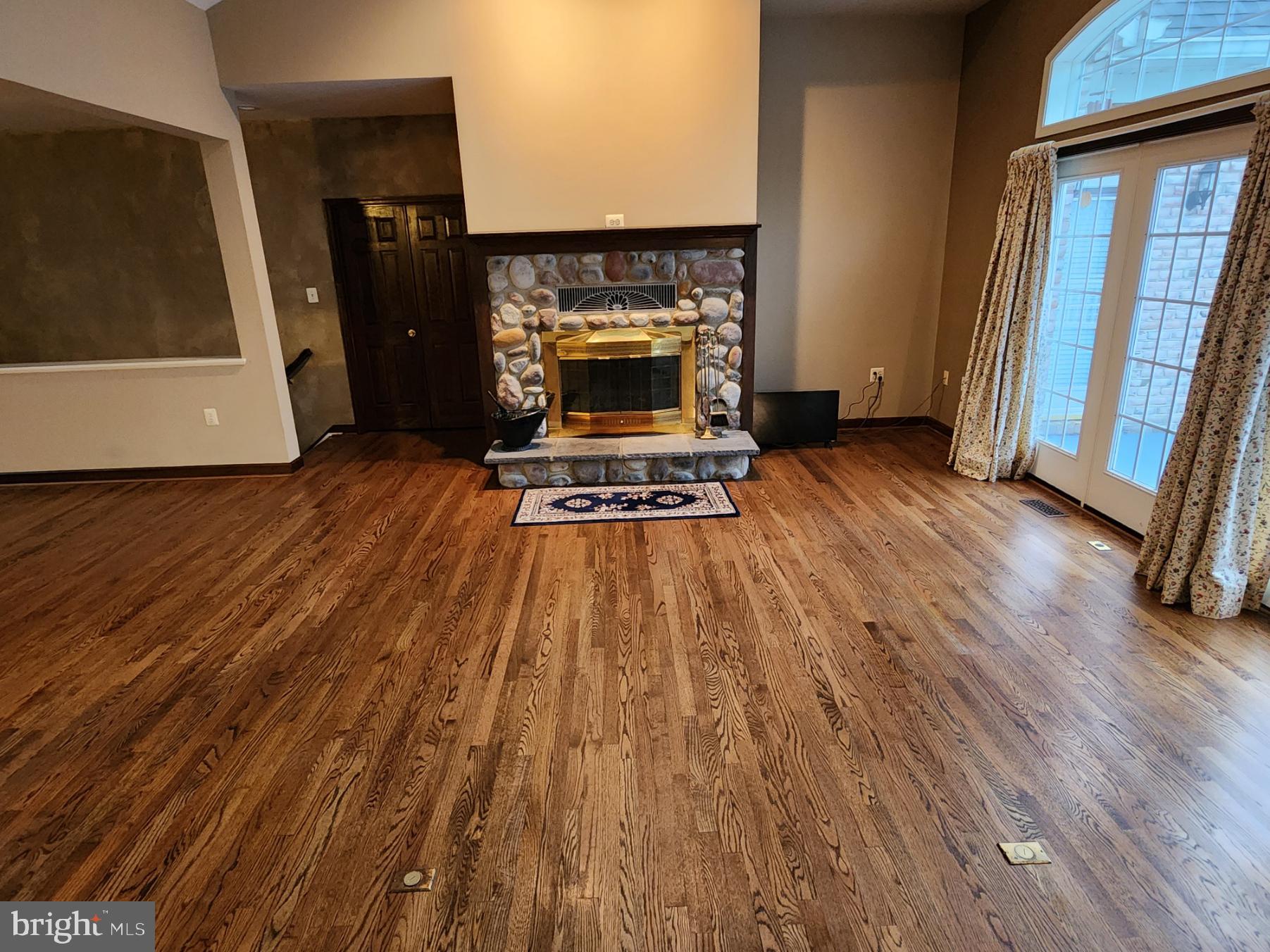 EASTLAND - Residential