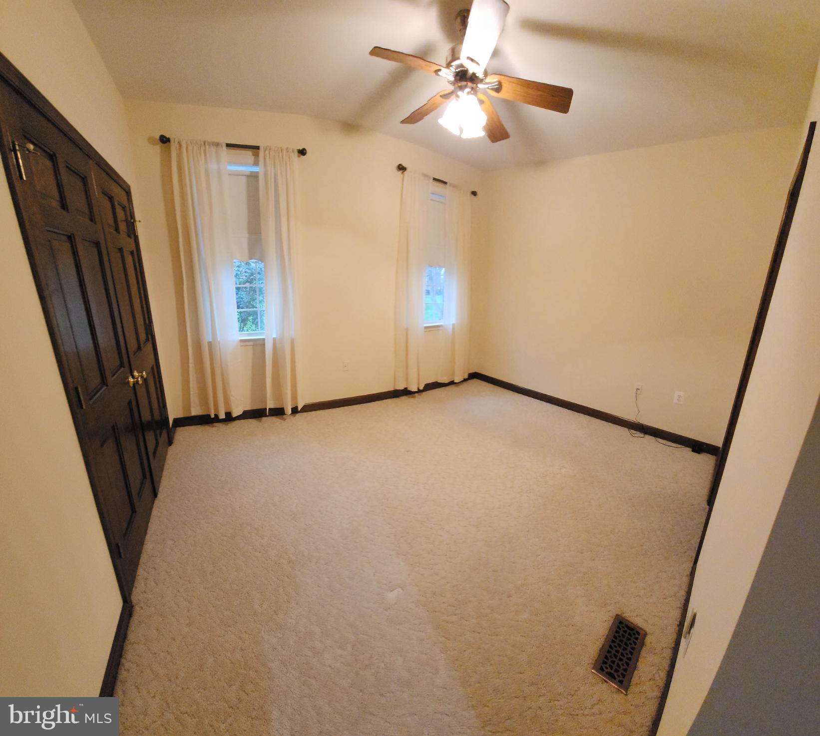 EASTLAND - Residential