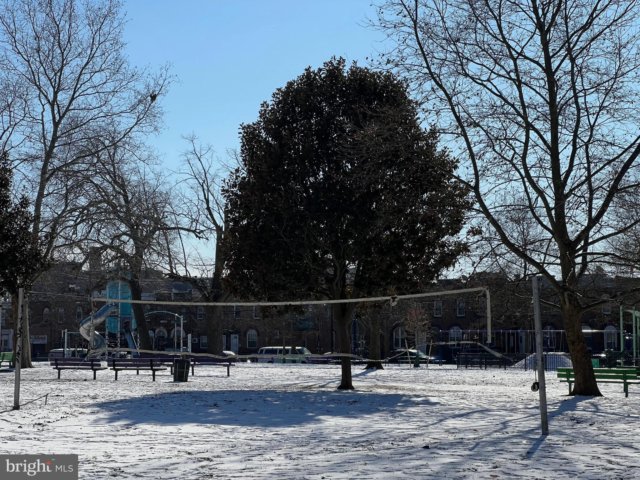 PHILADELPHIA (SOUTH) - Land