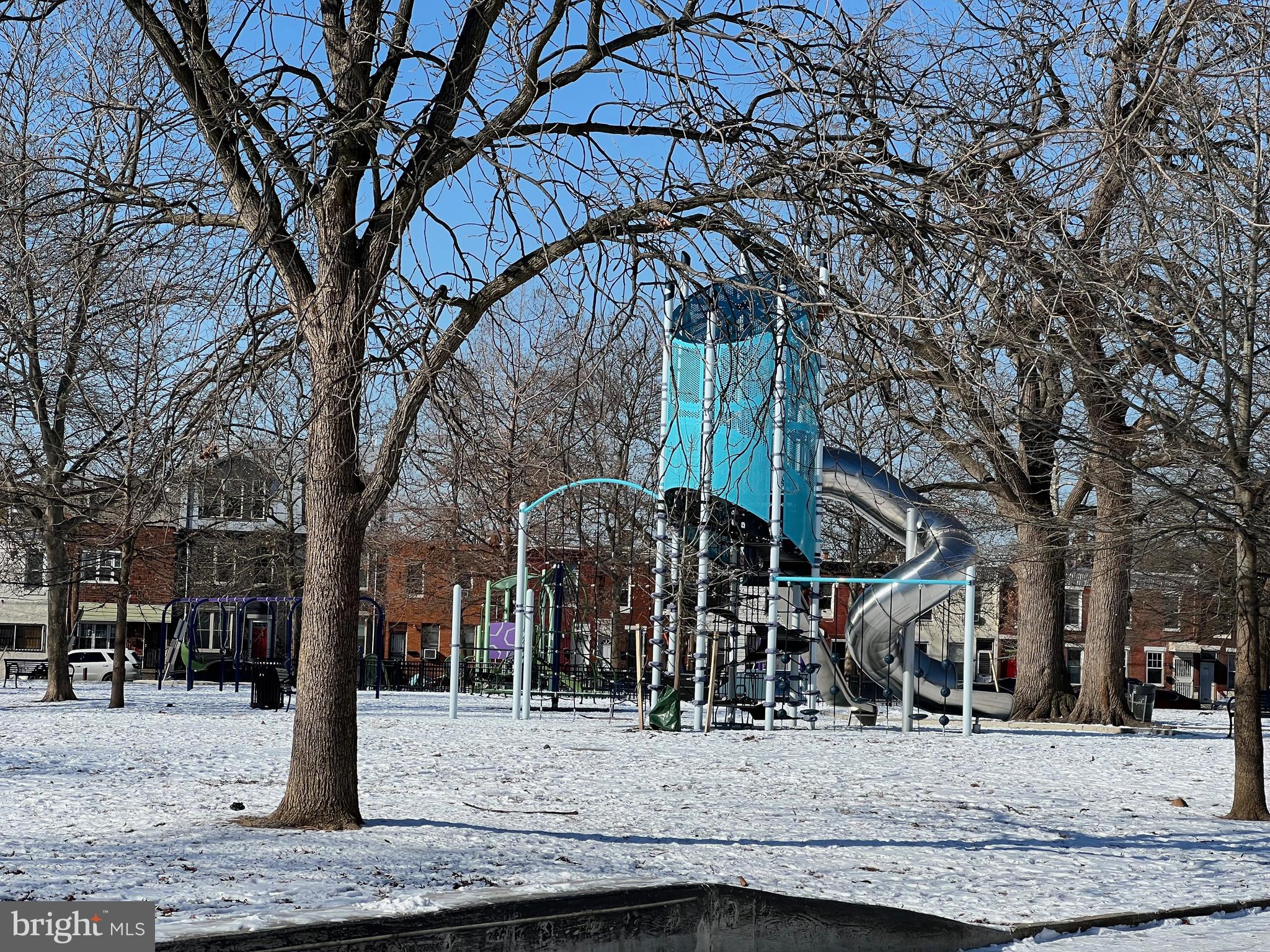 PHILADELPHIA (SOUTH) - Land