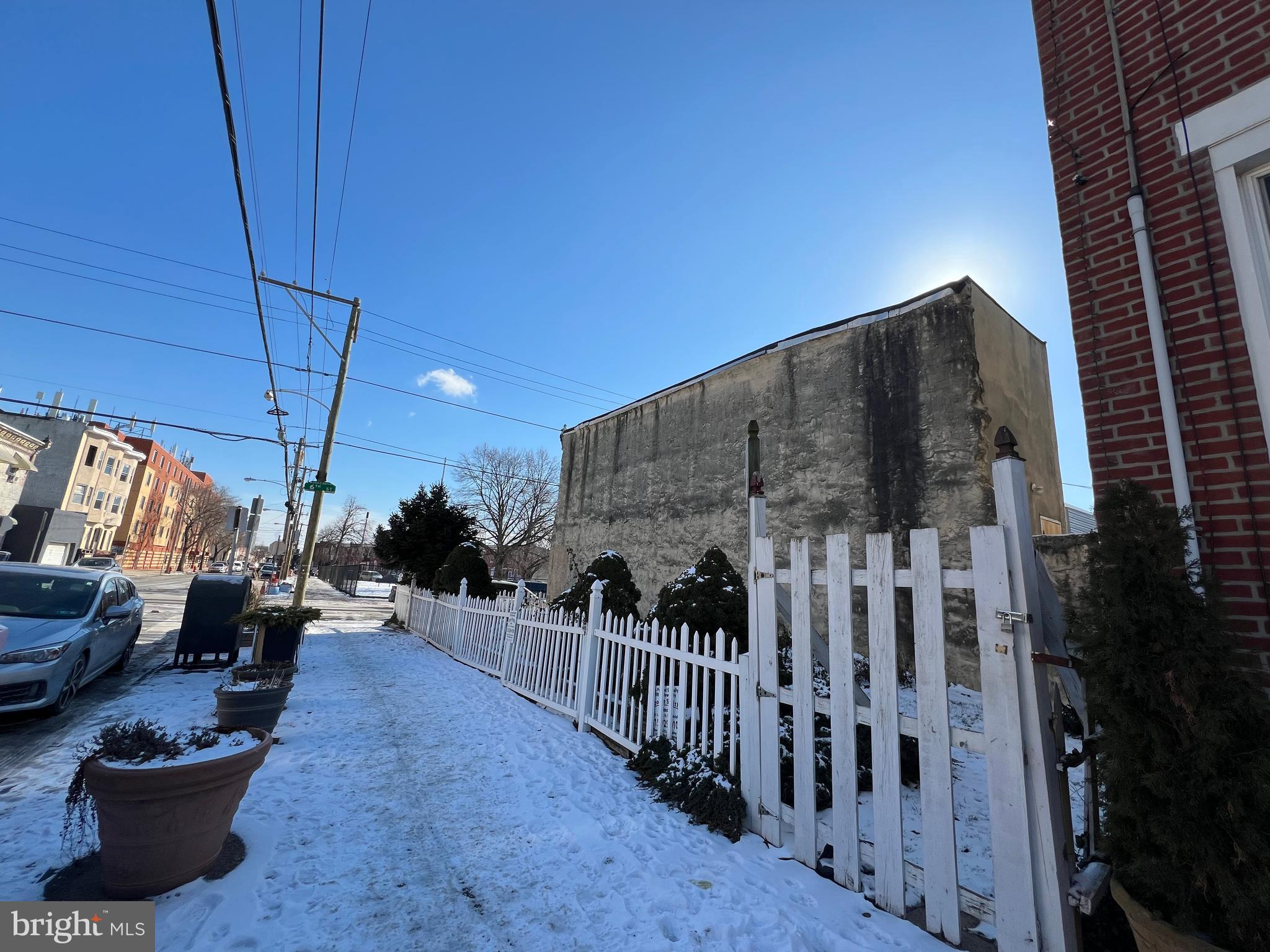 2200 S 6TH STREET