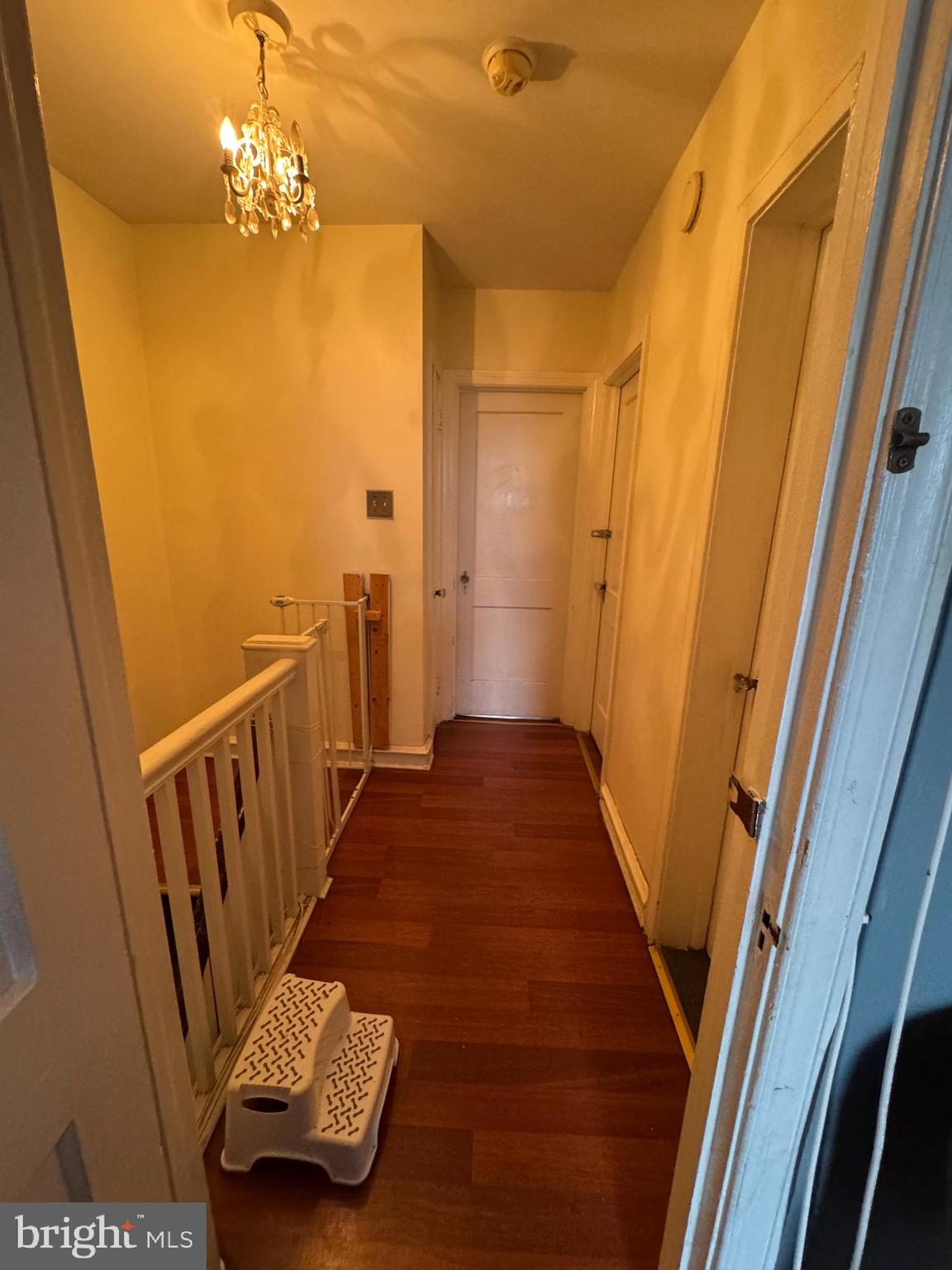OXFORD CIRCLE - Residential