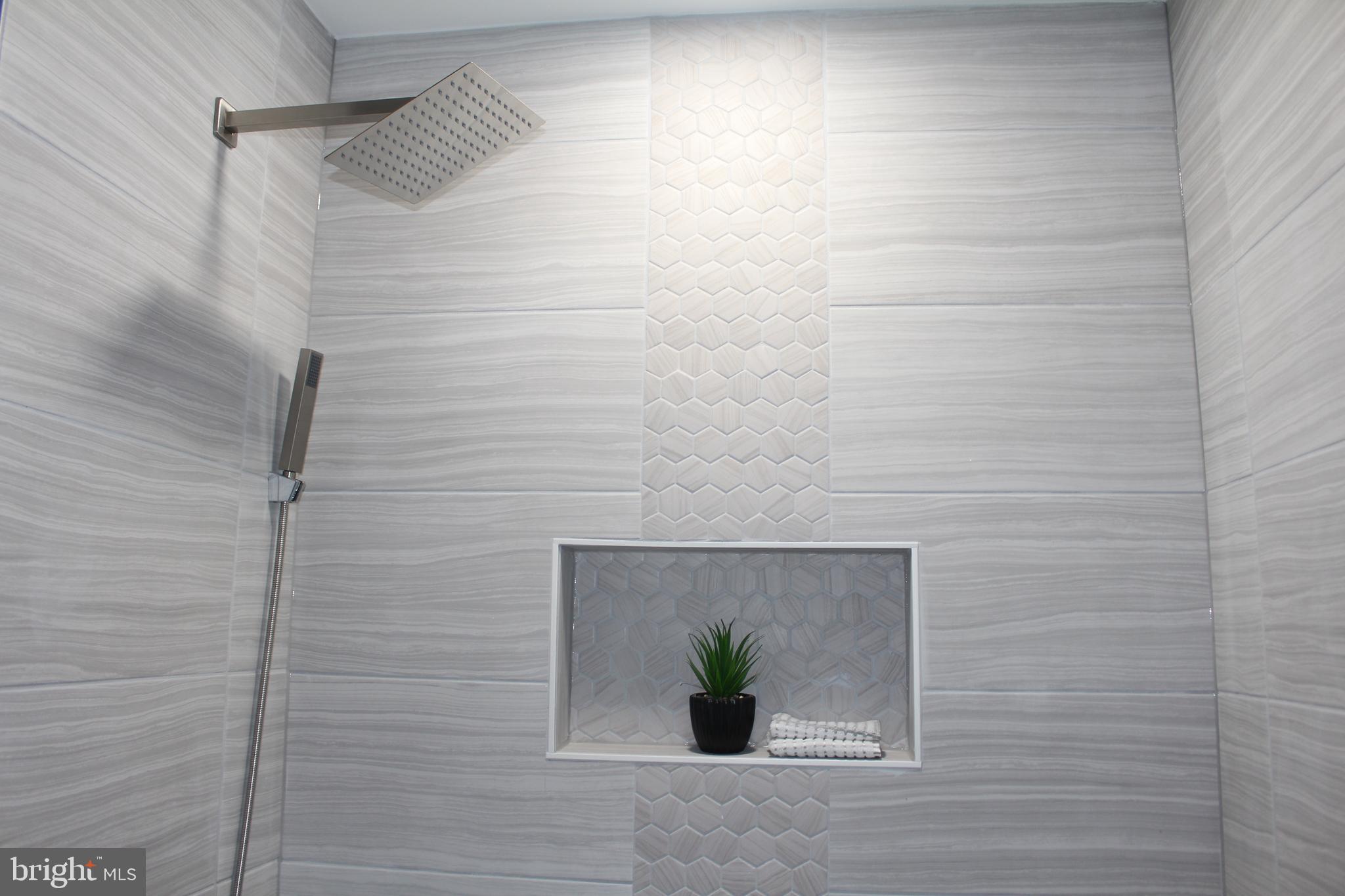 GLENN DALE HEIGHTS-RESUB - Residential