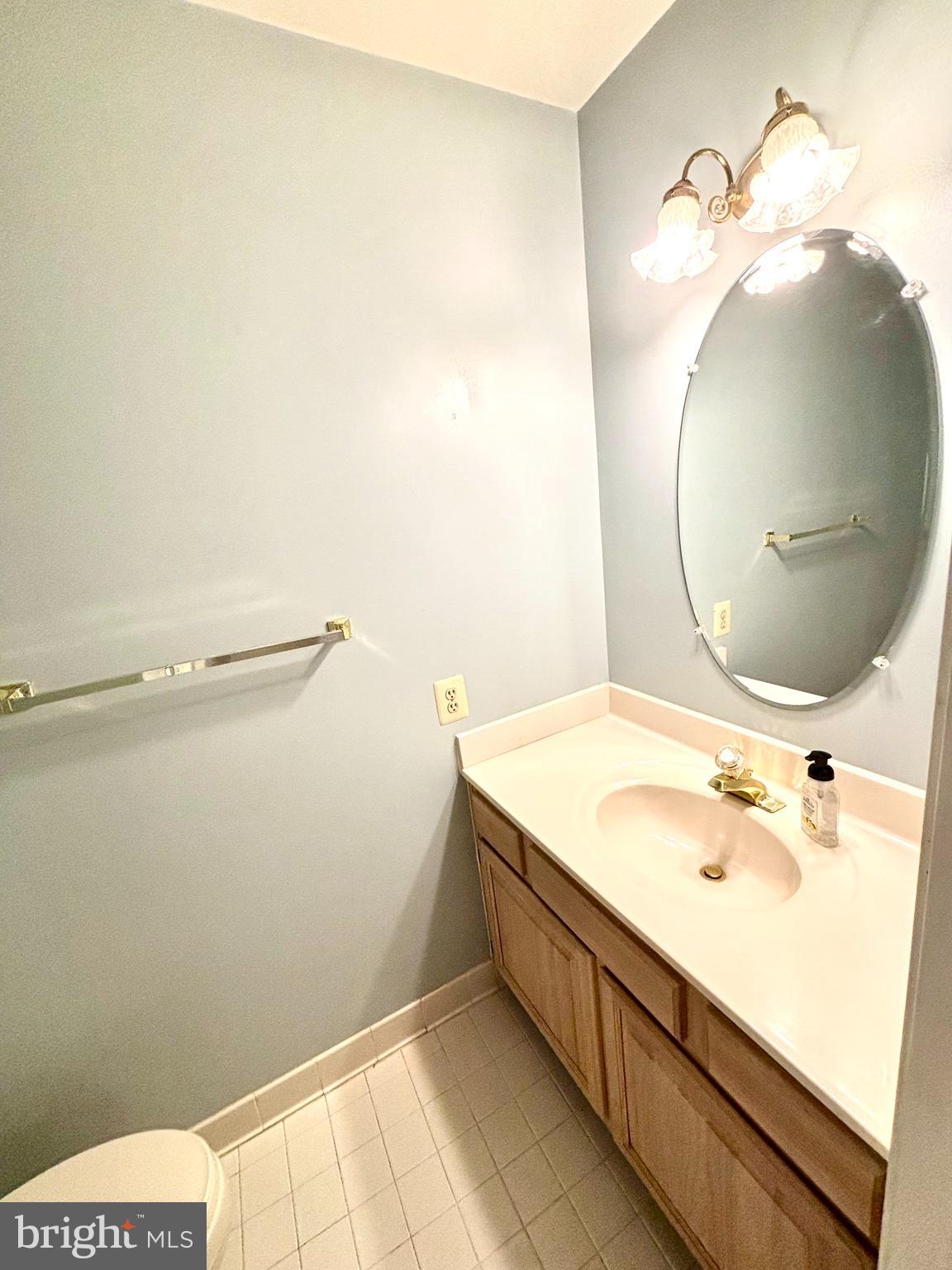 DECOVERLY ADVENTURE - Residential Lease