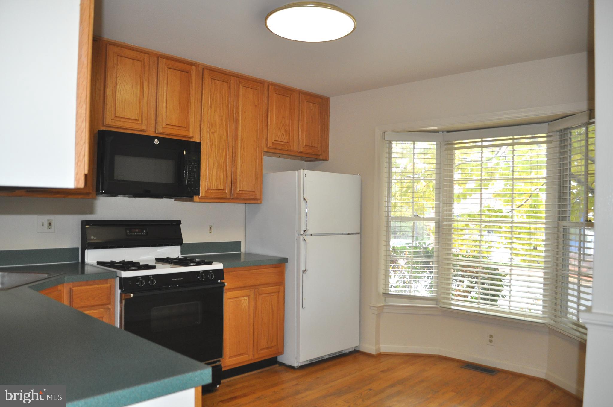 WAVERLY HILLS - Residential Lease