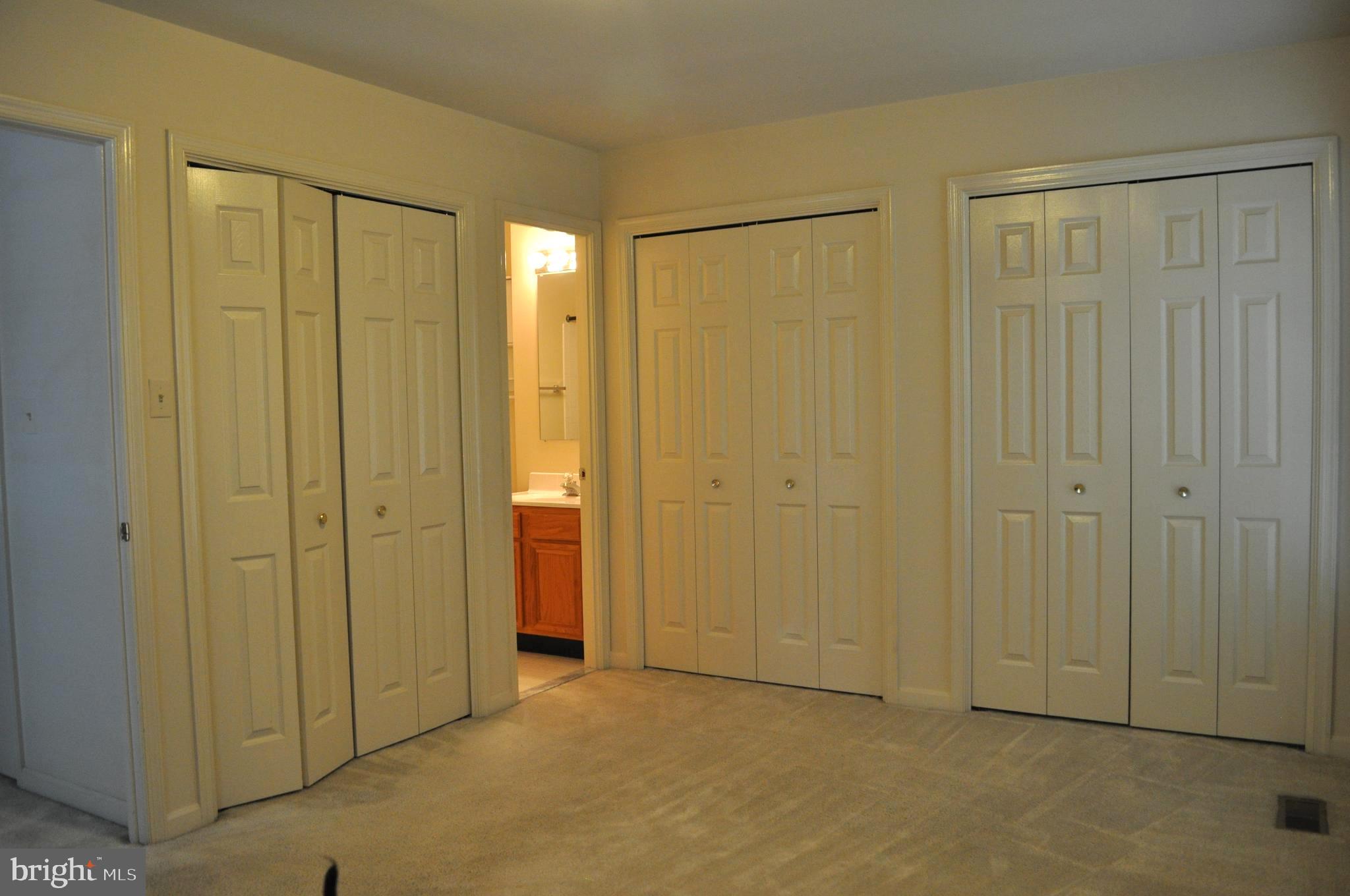 WAVERLY HILLS - Residential Lease