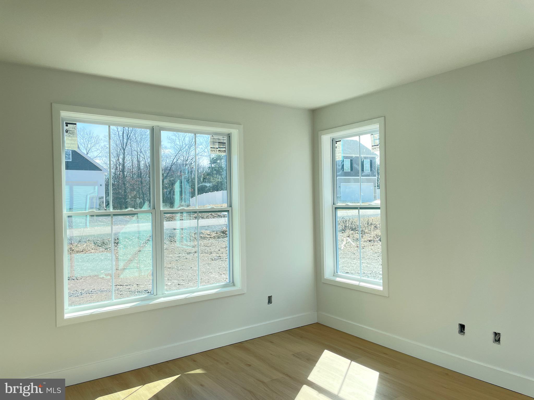 NADENBOUSCH PINES - Residential