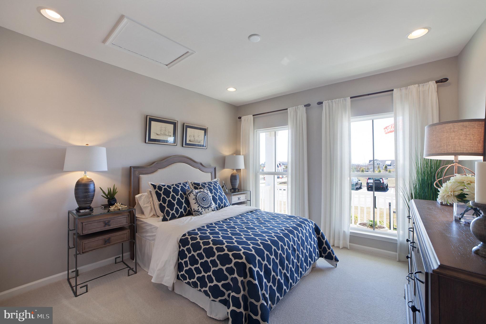 WOODBOURNE MANOR - Residential