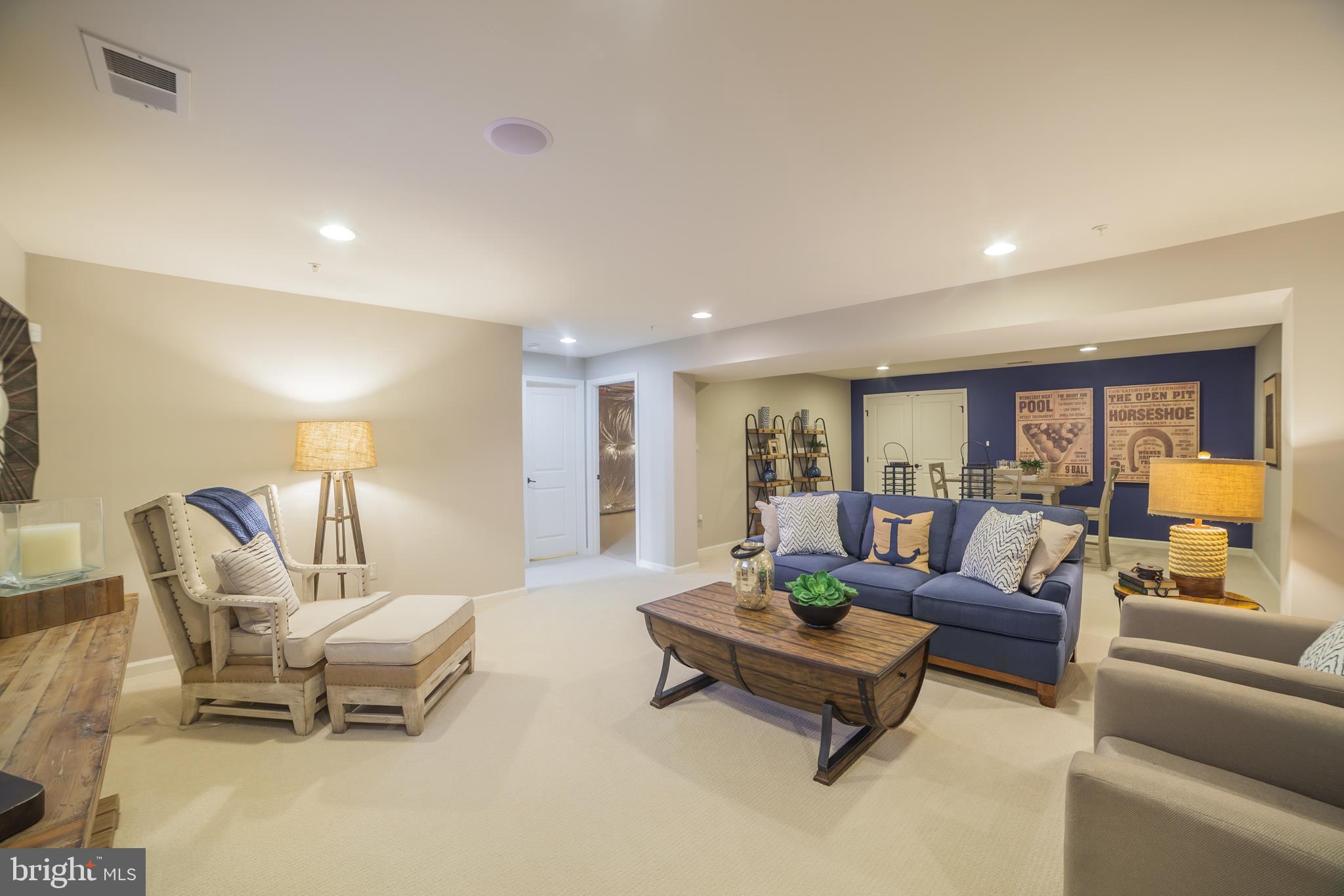 WOODBOURNE MANOR - Residential