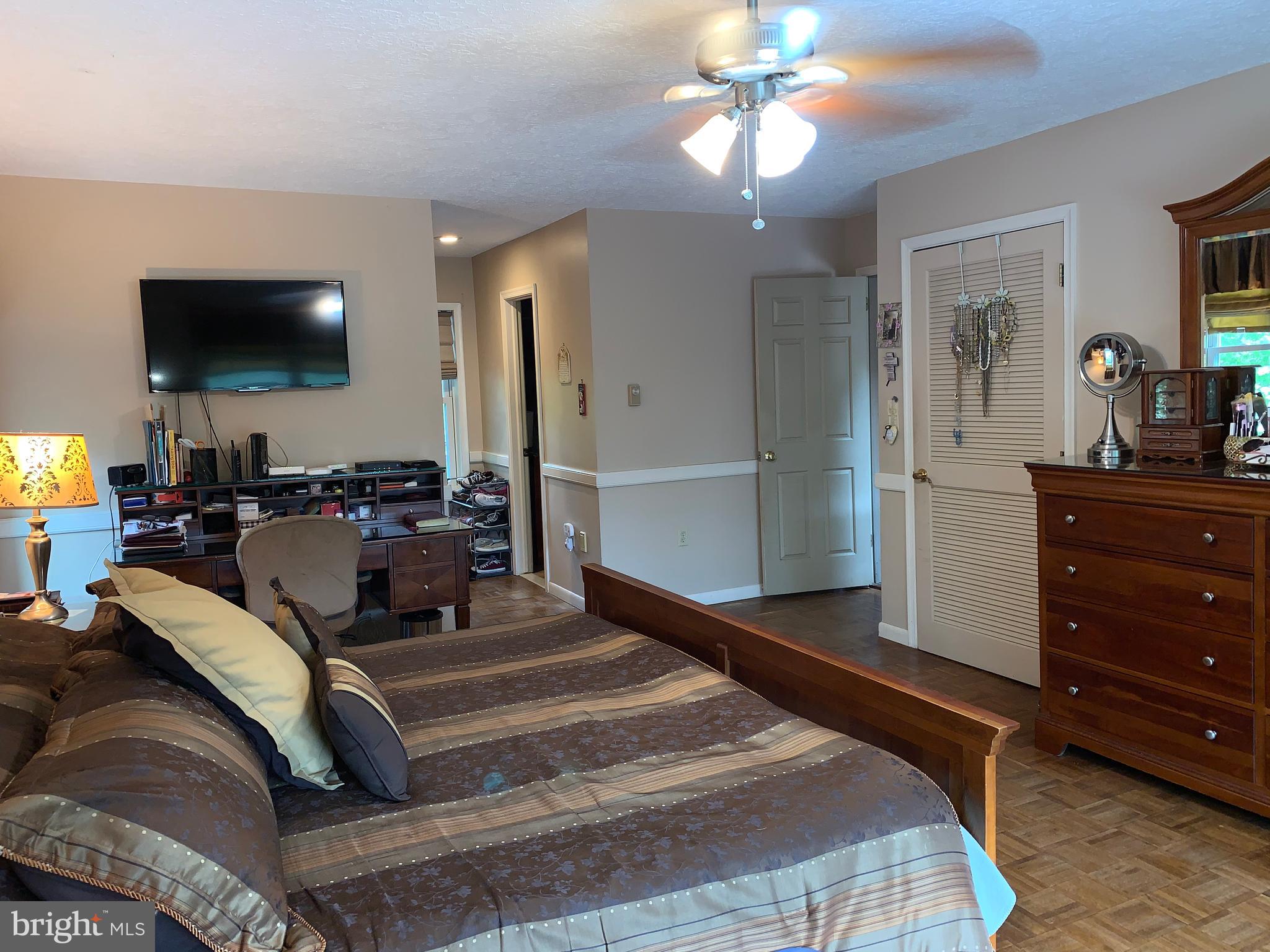 SAW CREEK ESTATES - Residential