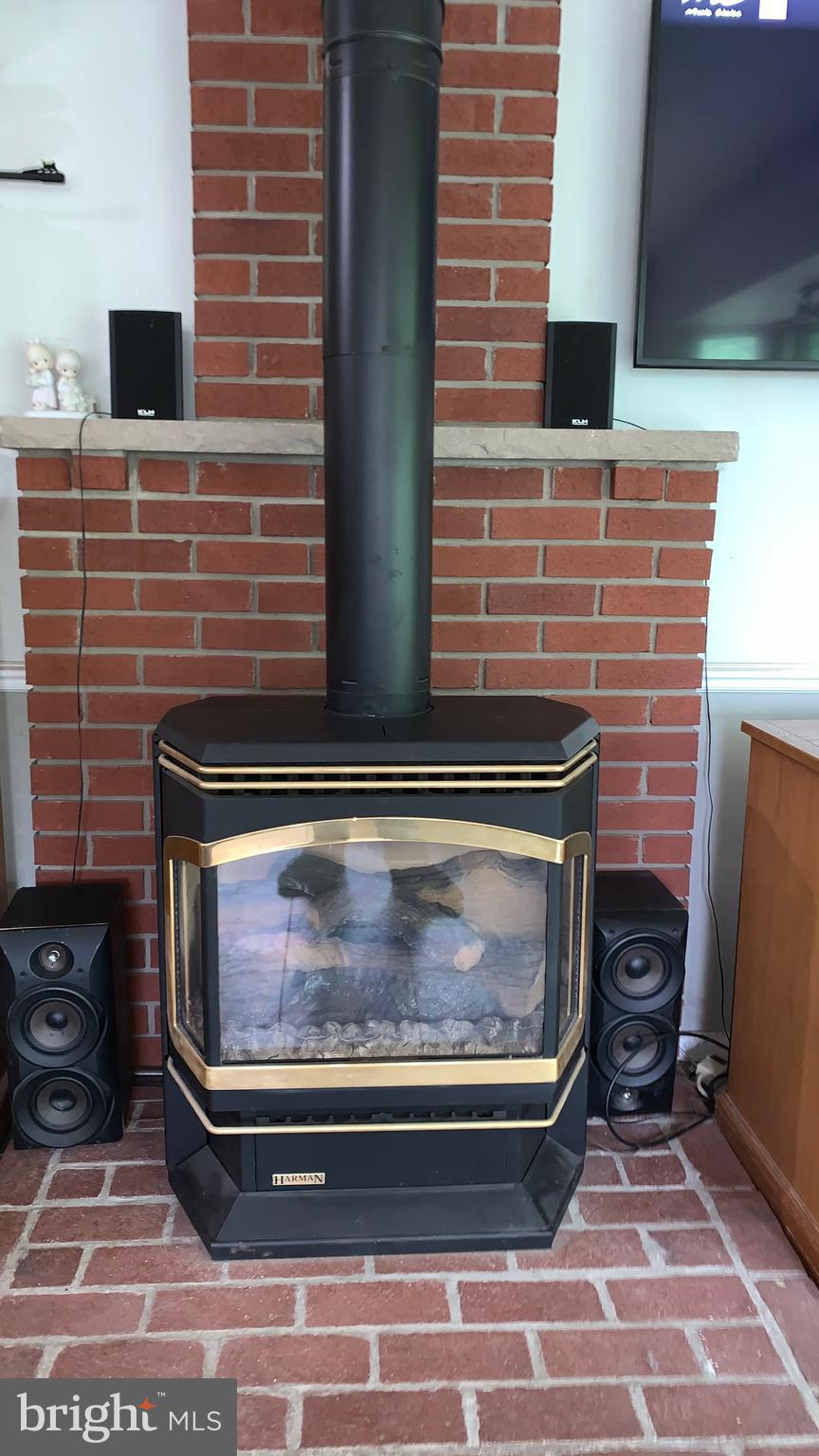 SAW CREEK ESTATES - Residential