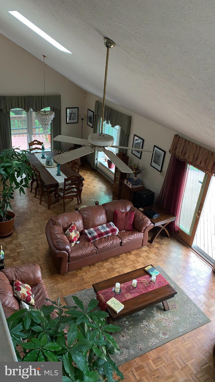 SAW CREEK ESTATES - Residential