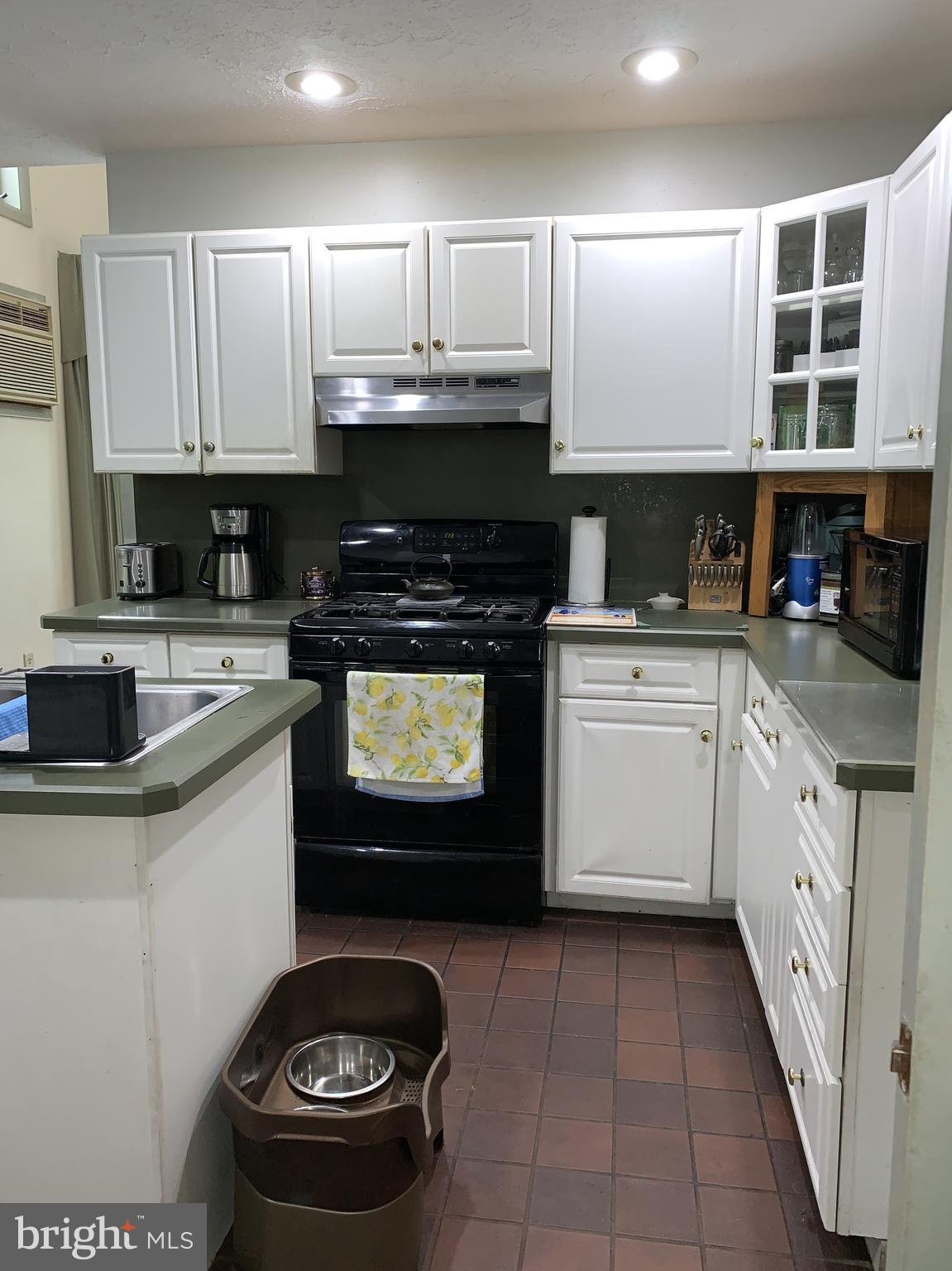 SAW CREEK ESTATES - Residential