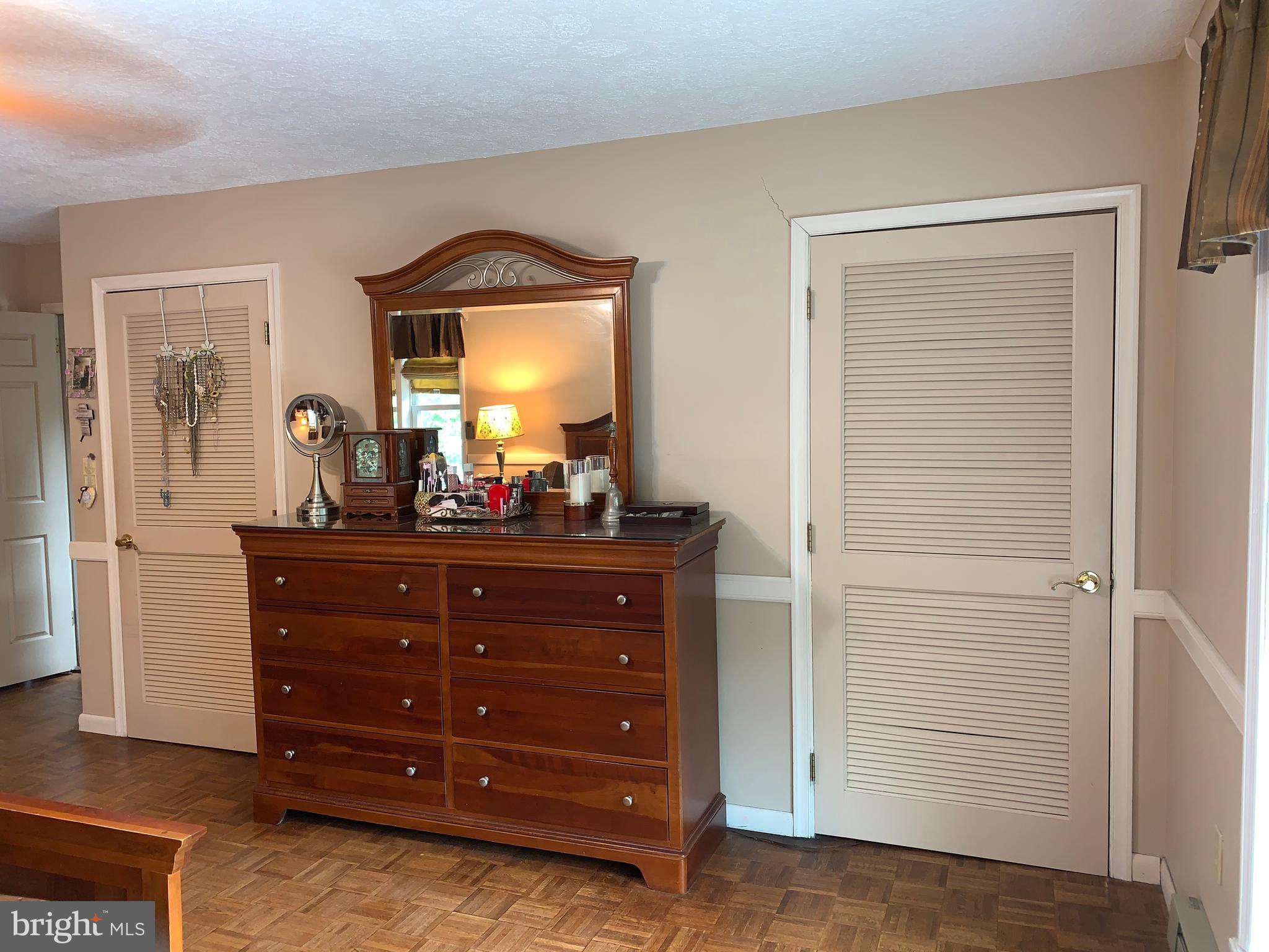 SAW CREEK ESTATES - Residential