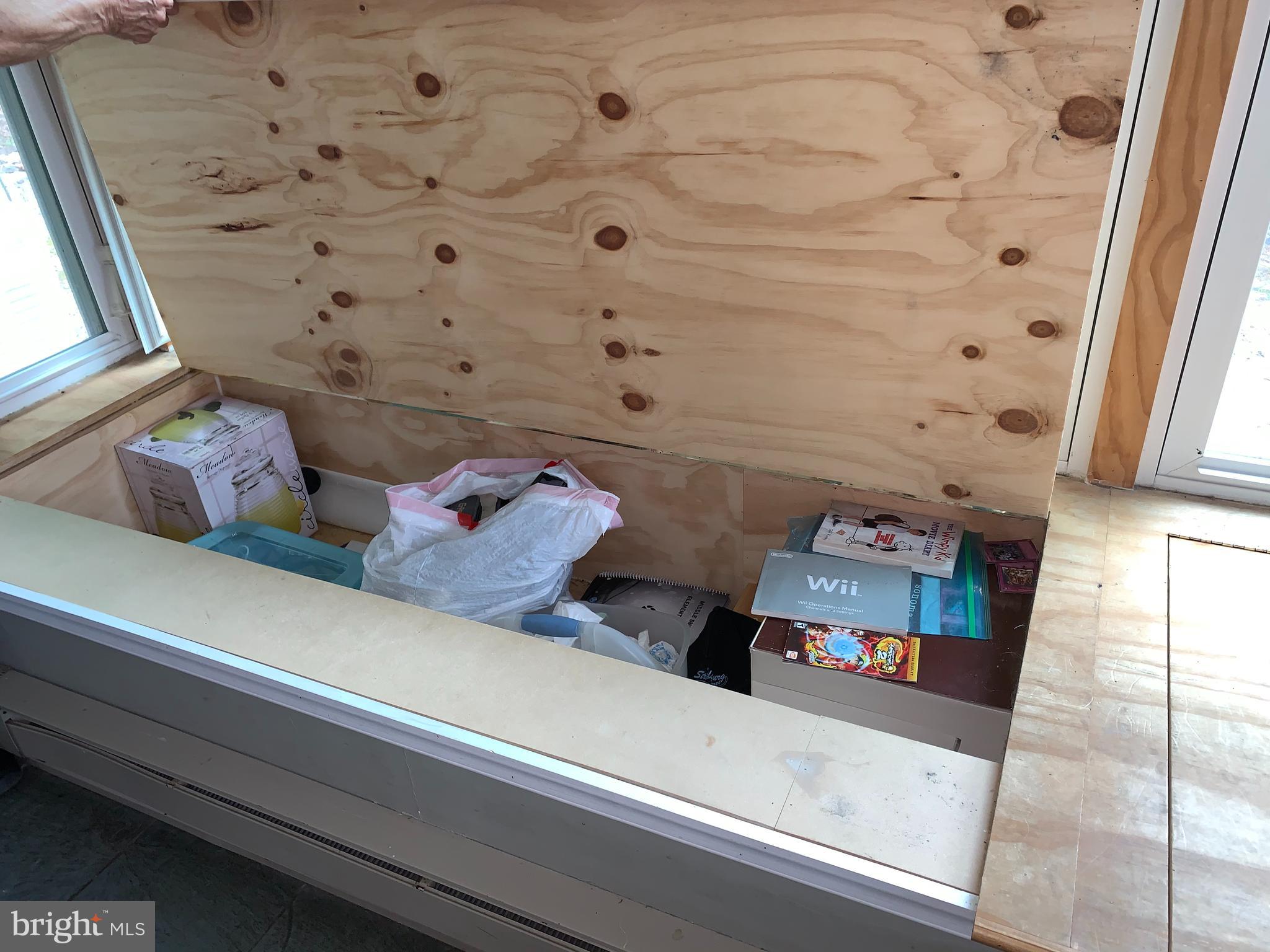 SAW CREEK ESTATES - Residential