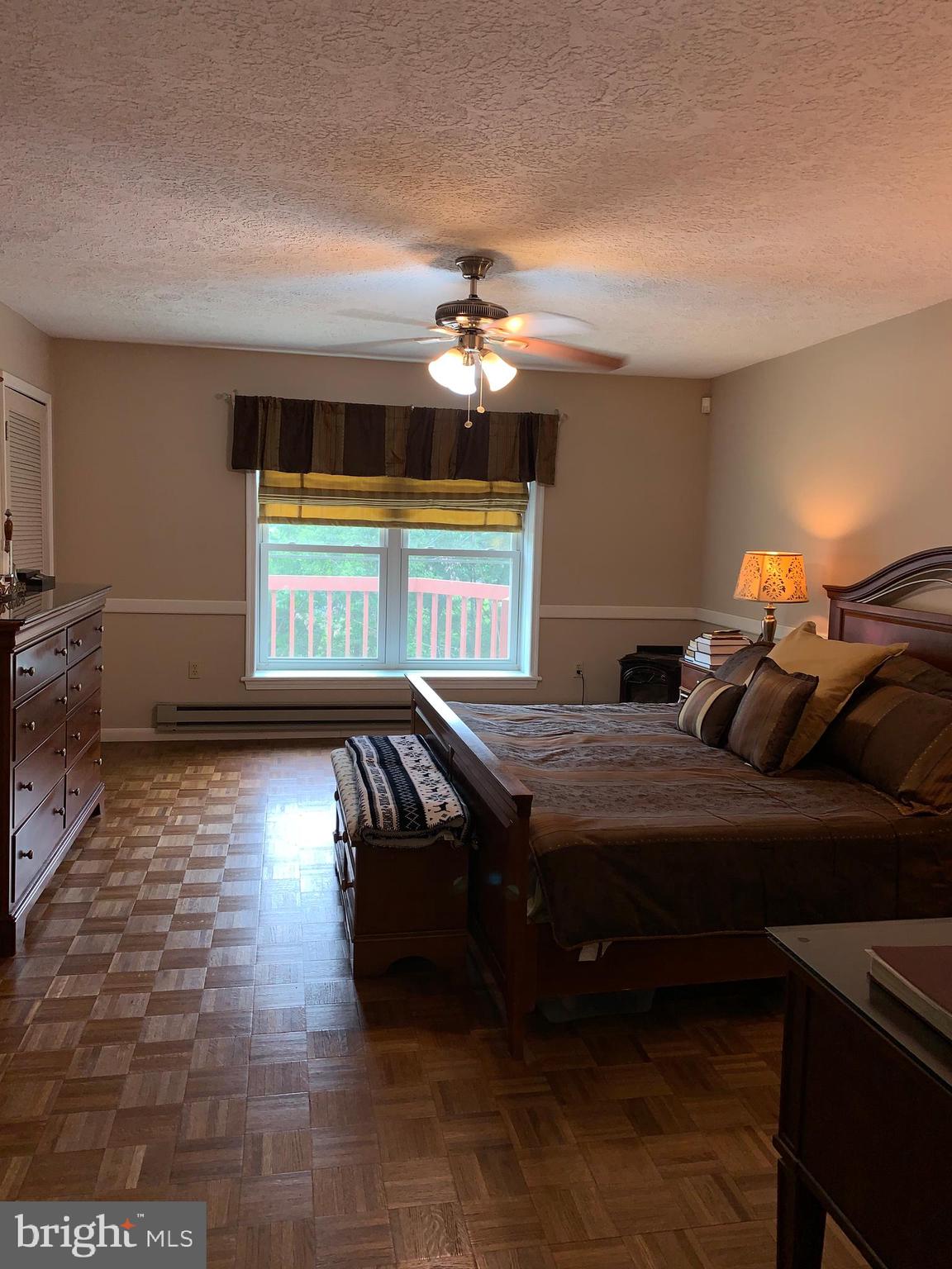 SAW CREEK ESTATES - Residential