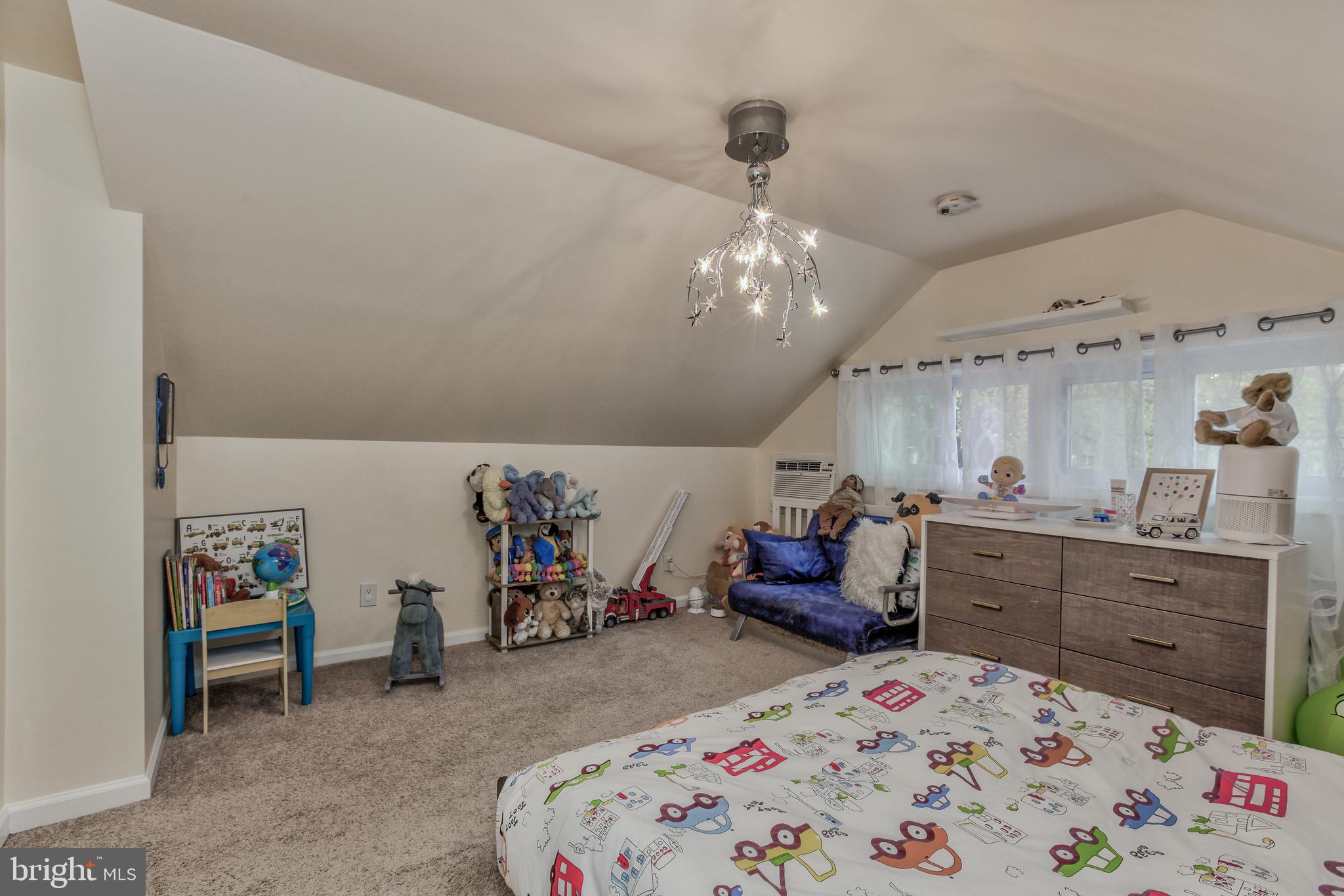 TWINBROOK FOREST - Residential